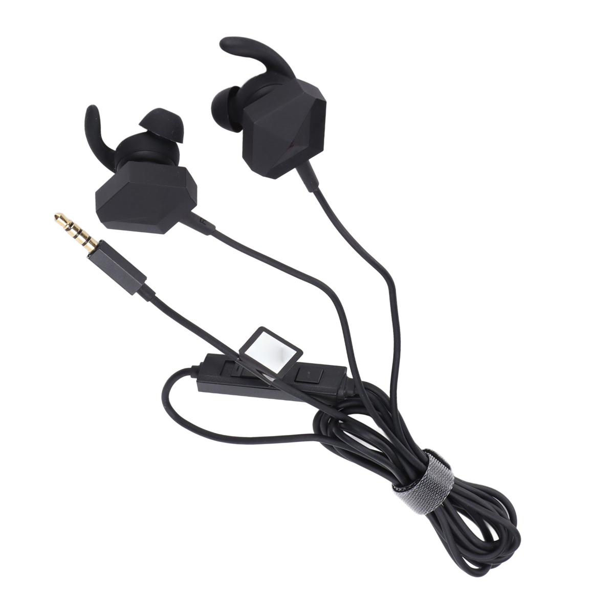 Schwarze Gaming-Kopfhörer mit Mikrofon. Das Kabel ist mit einem schwarzen Riemen umwickelt.