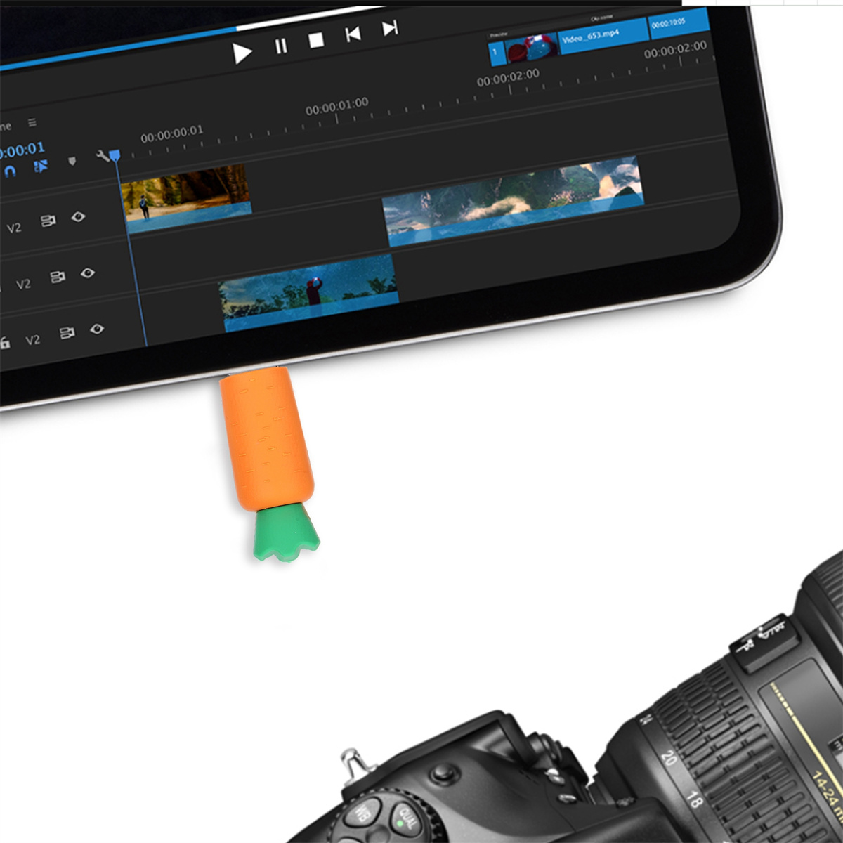 Tablet mit geöffneter Videobearbeitungssoftware, Karotten-USB. Kamera neben dem Tablet.