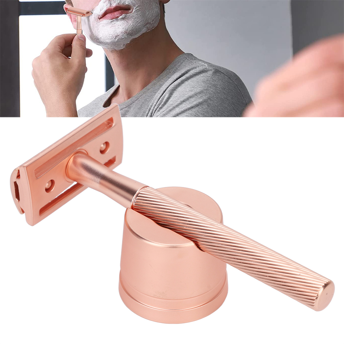 Ein Mann rasiert sich mit einem Rasierer vor einem Spiegel. Der Rasierer ist roségoldfarben.