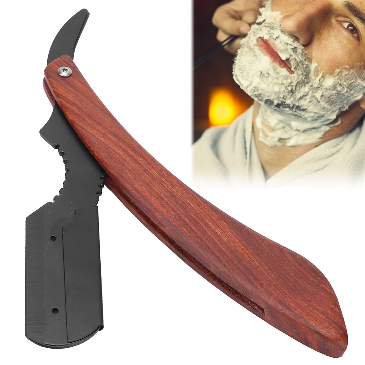 Ein Rasierer mit Holzgriff und ein sich rasierender Mann im Hintergrund.