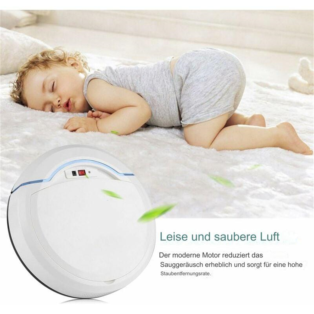 Ein schlafendes Baby neben einem weißen Roboter-Staubsauger auf einem weißen Teppich.