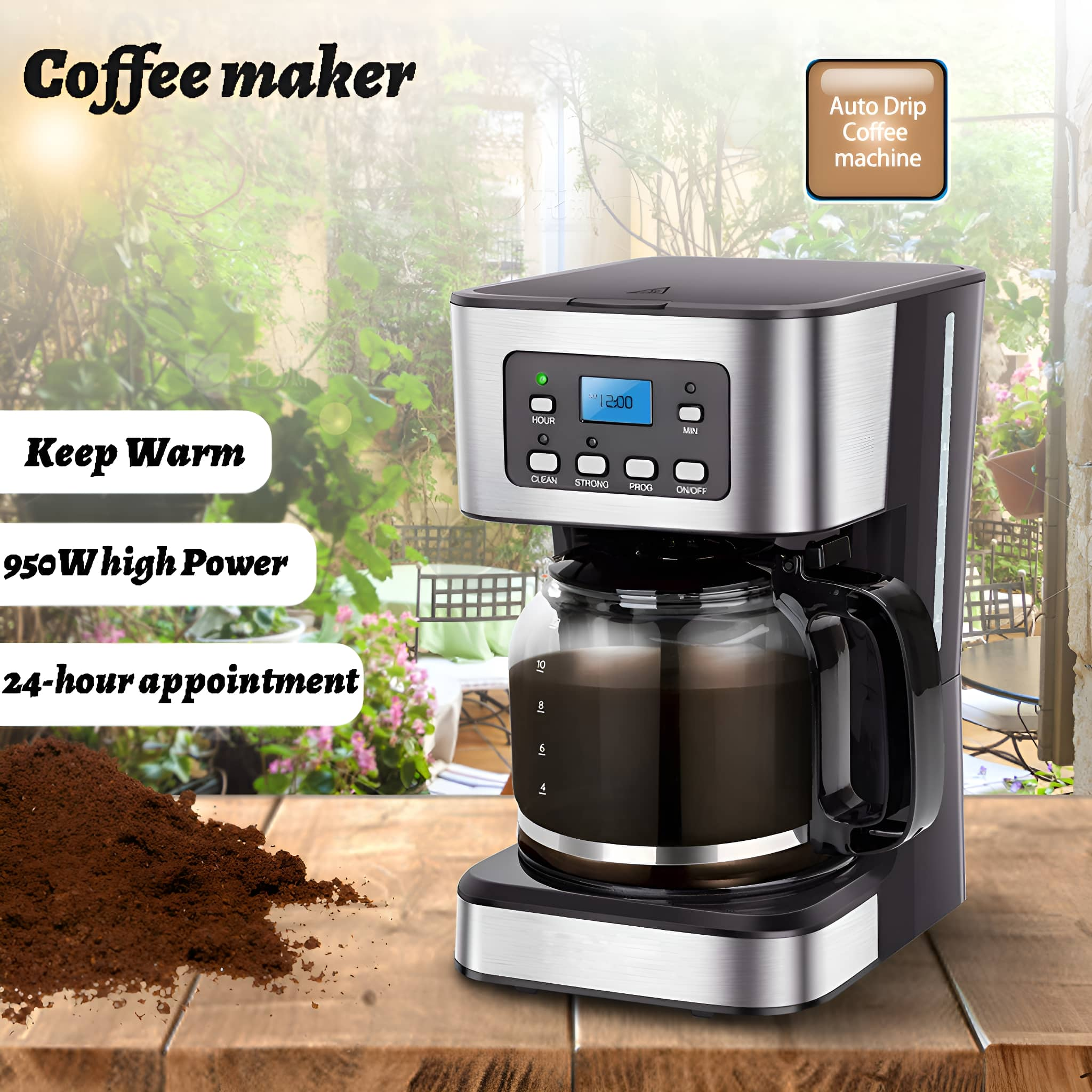 Kaffeemaschine auf einem Holztisch. Vordergrund: Kaffeesatz. Hintergrund: Pflanzen.