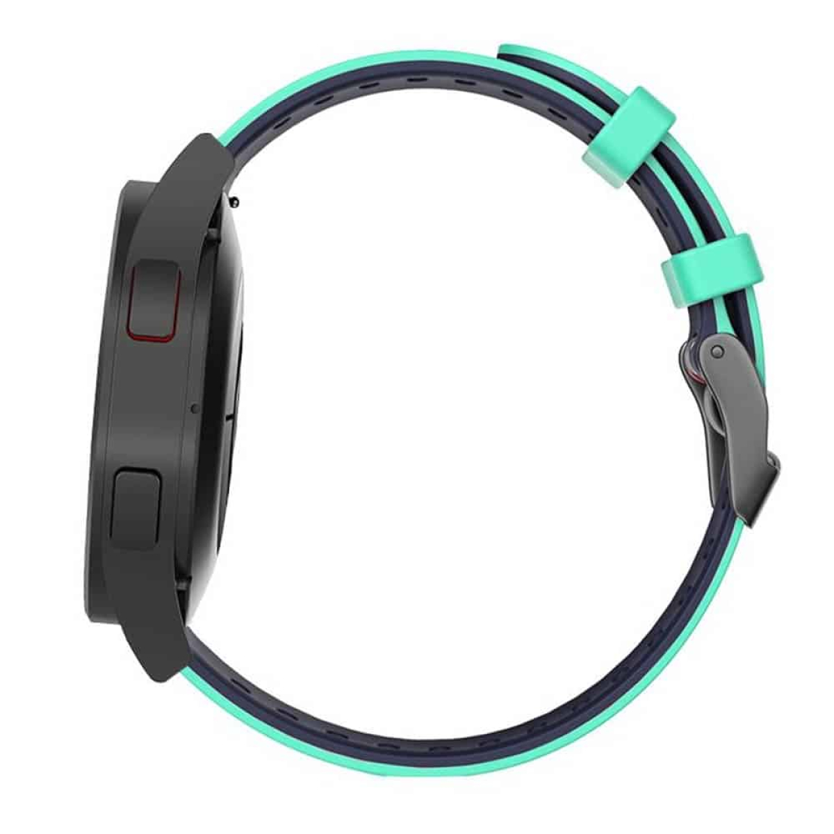 Schwarze Smartwatch mit türkisfarbenem und marineblauem Armband, Seitenansicht.