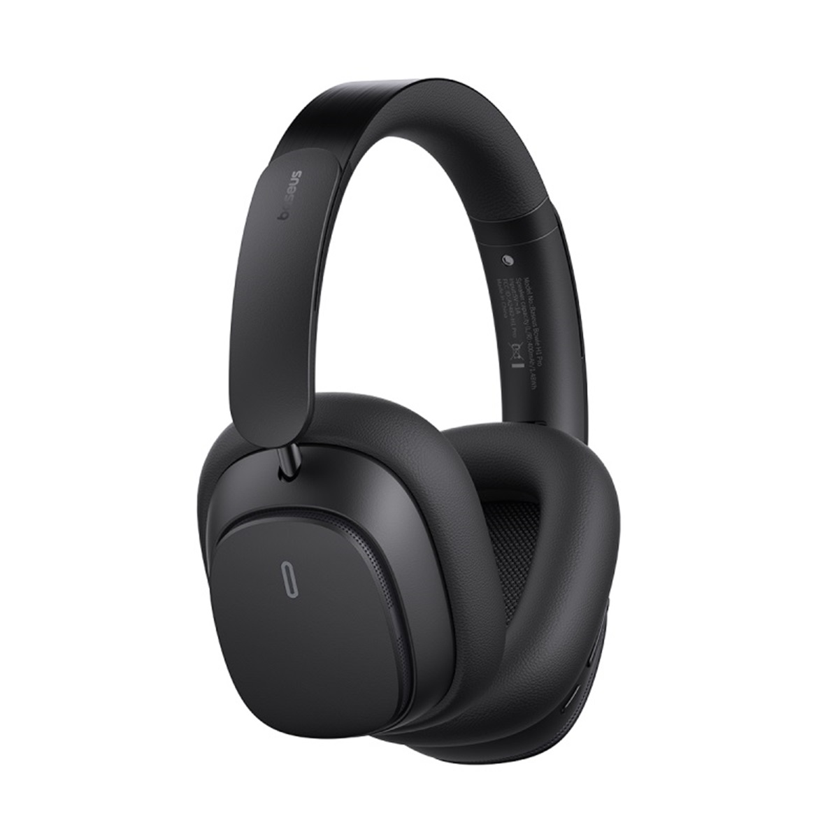 Cuffie nere over-ear su sfondo bianco, vista angolata.