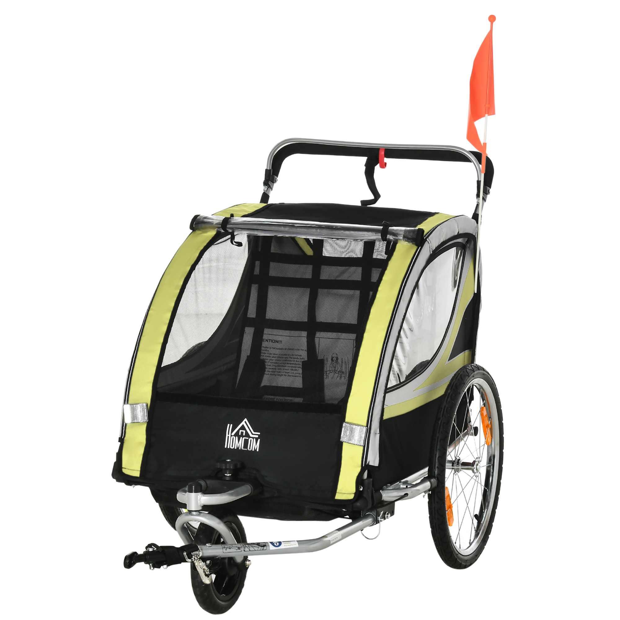 Un rimorchio per biciclette per bambini in una combinazione di colori verde chiaro e nero. Ha una bandiera rossa. Sfondo bianco.