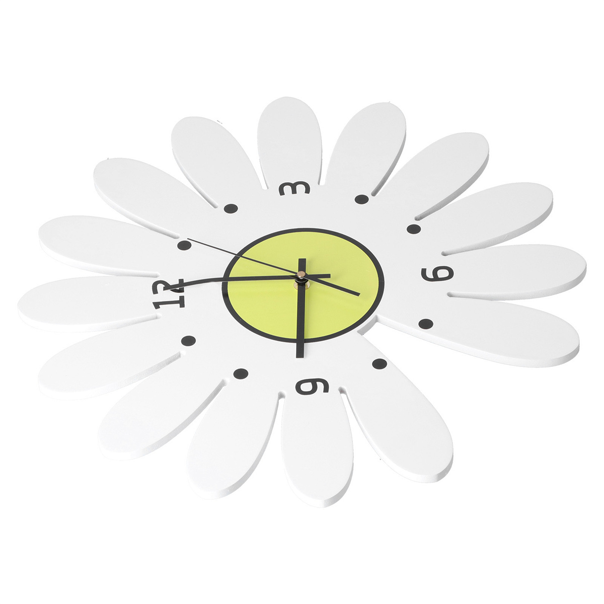 Eine weiße, gänseblümchenförmige Uhr mit schwarzen Ziffern und Zeigern auf weißem Hintergrund.