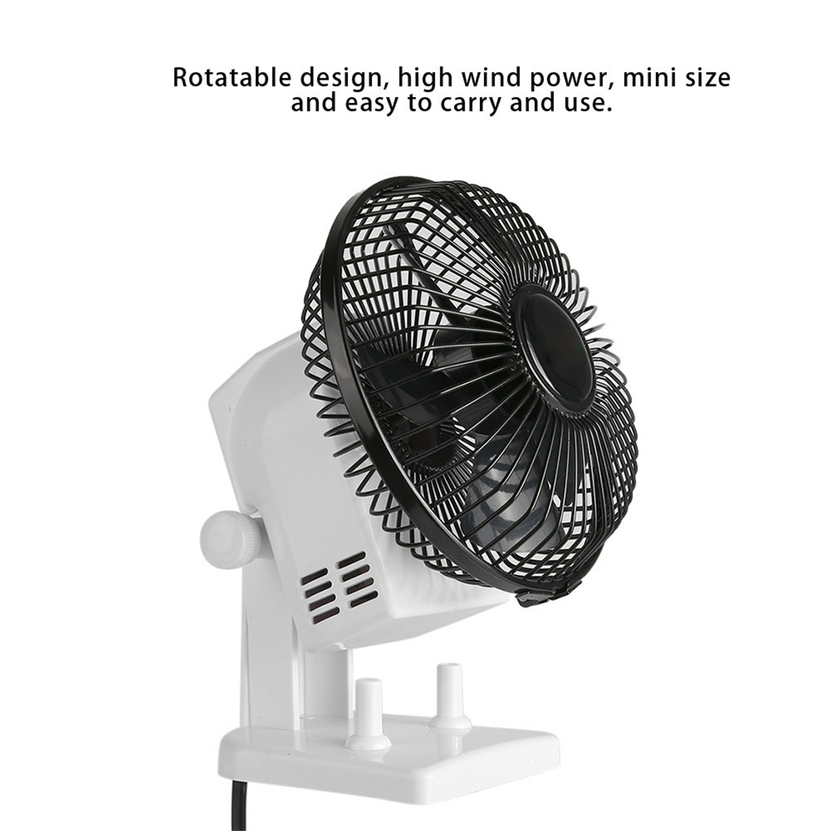 Weißer und schwarzer Mini-Ventilator auf weißem Ständer. Schwarzes Gitter.