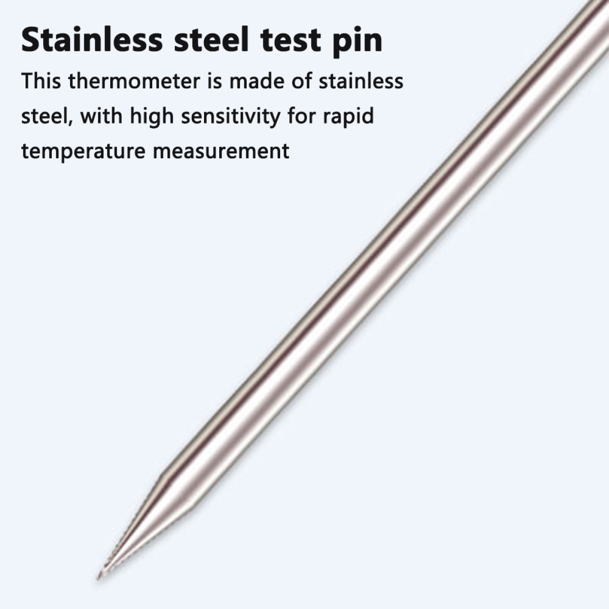 Ein Edelstahl-Teststift mit spitzer Spitze, vor hellem Hintergrund.