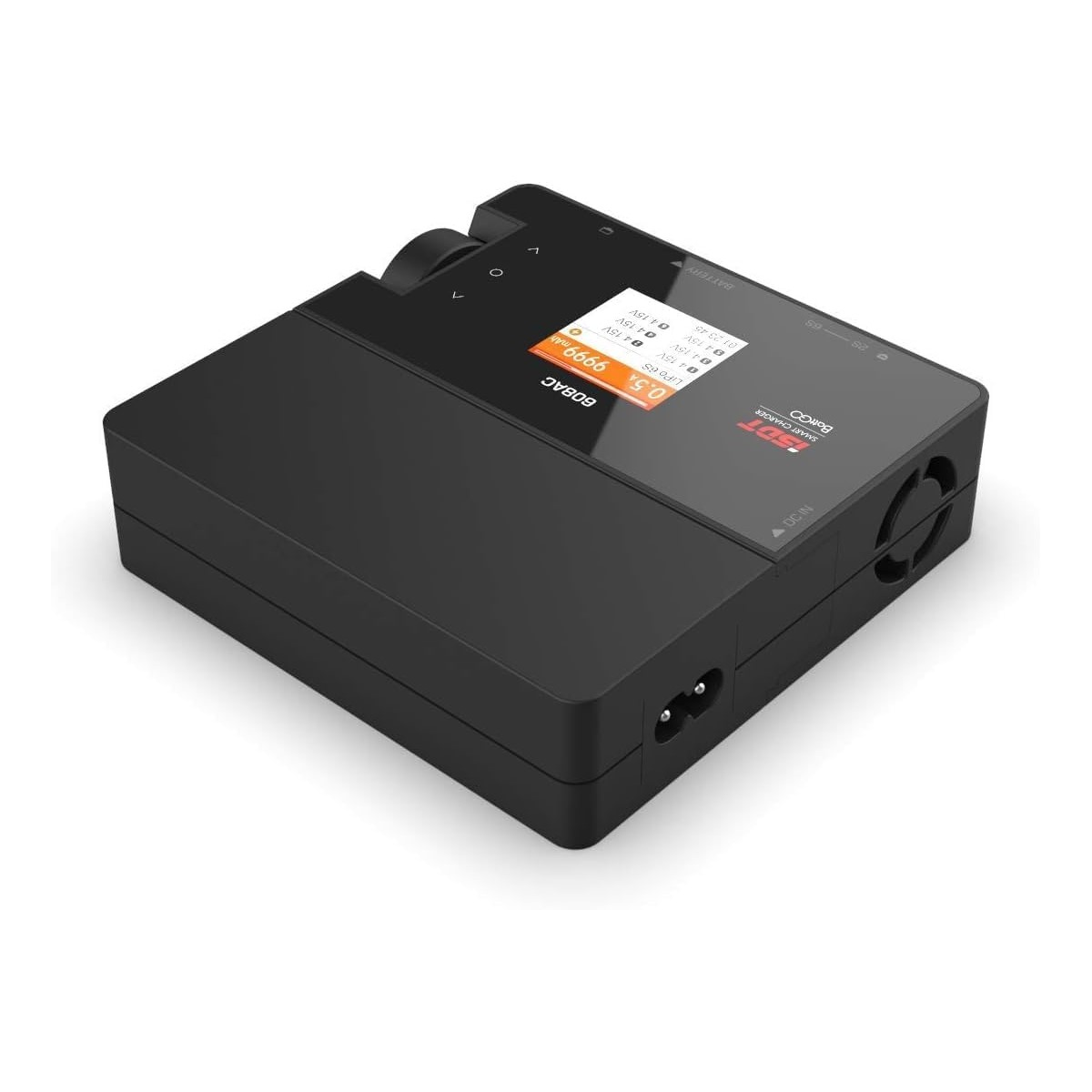 Ein schwarzes Batterieladegerät. Es hat einen Bildschirm und mehrere Anschlüsse an der Seite.