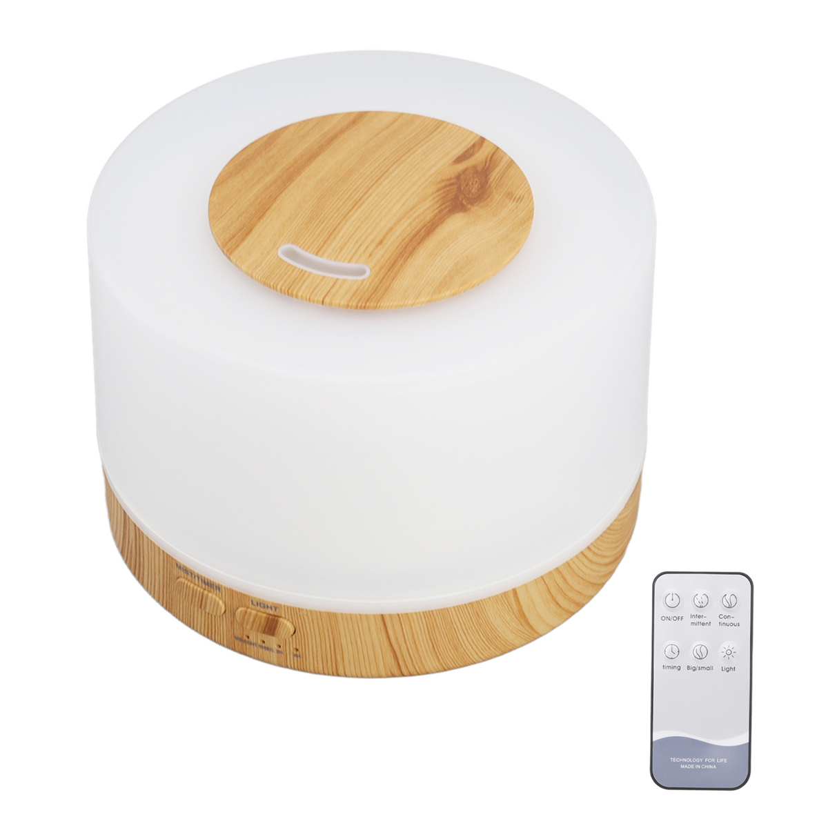 Weißer und holzfarbener Diffusor für ätherische Öle mit Licht. Eine Fernbedienung befindet sich rechts.
