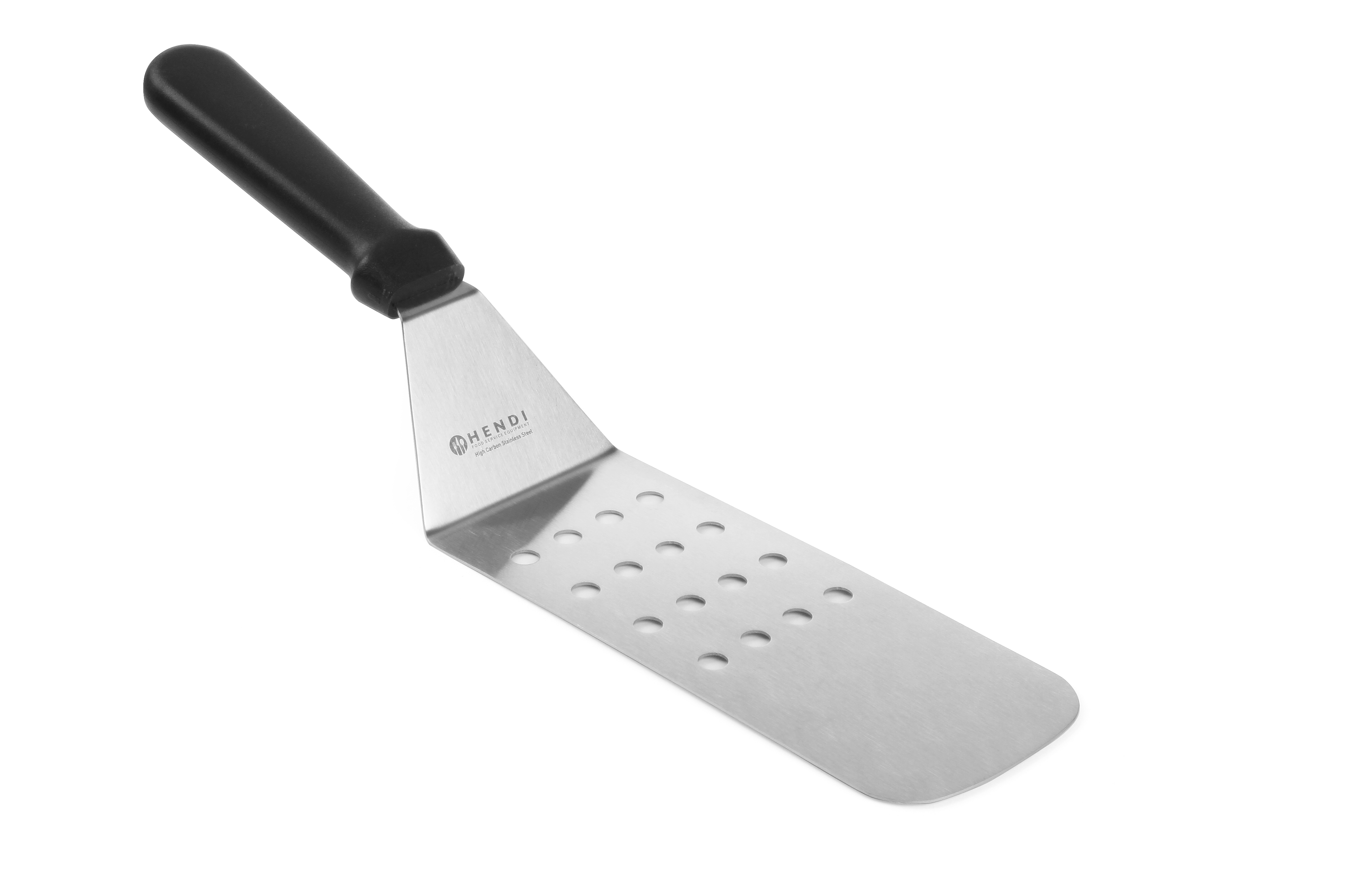 Spatola in acciaio inox con manico nero. Lama forata. Sfondo bianco.