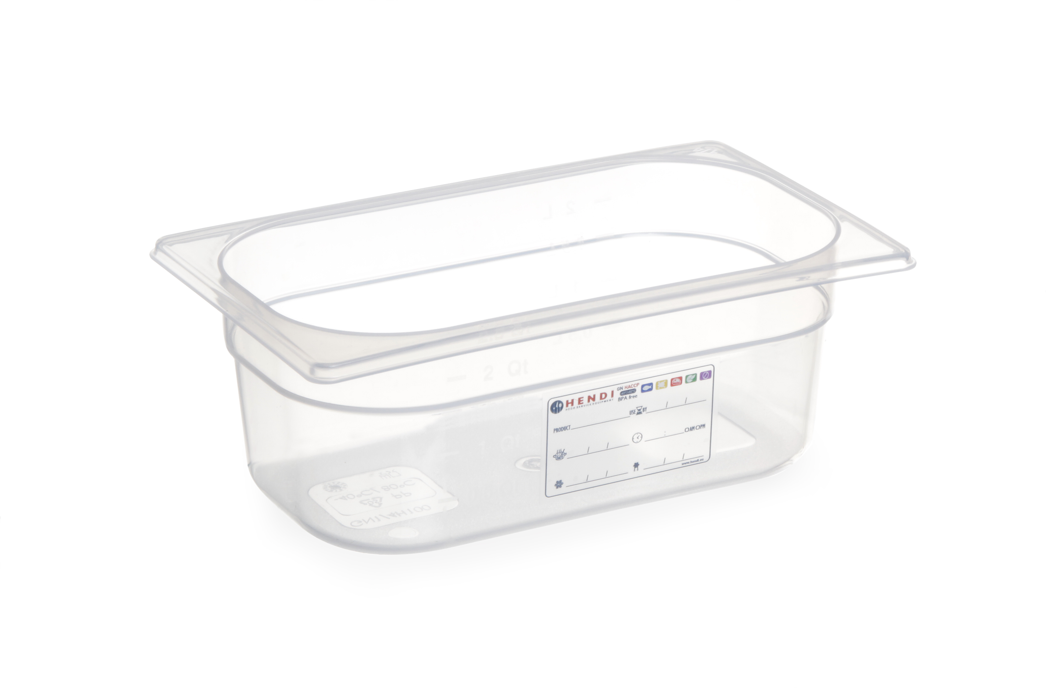 Contenitore per alimenti rettangolare trasparente con coperchio. Etichetta del marchio visibile. Sfondo bianco.