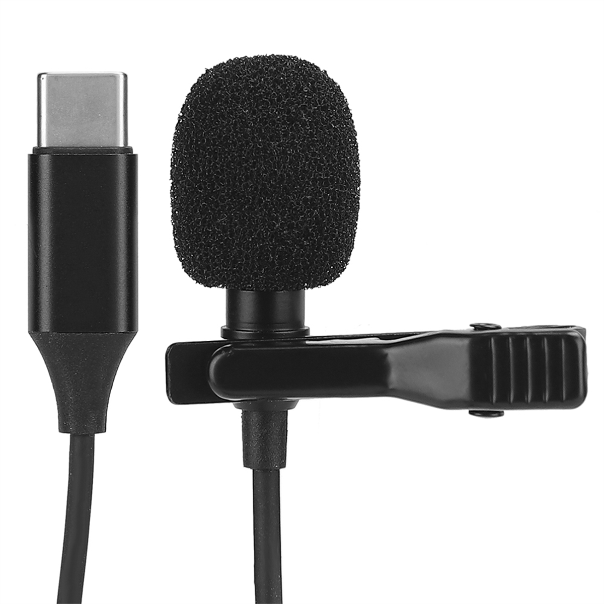 Schwarzes Lavalier-Mikrofon mit USB-C-Anschluss und Clip. Es ist vor weißem Hintergrund.
