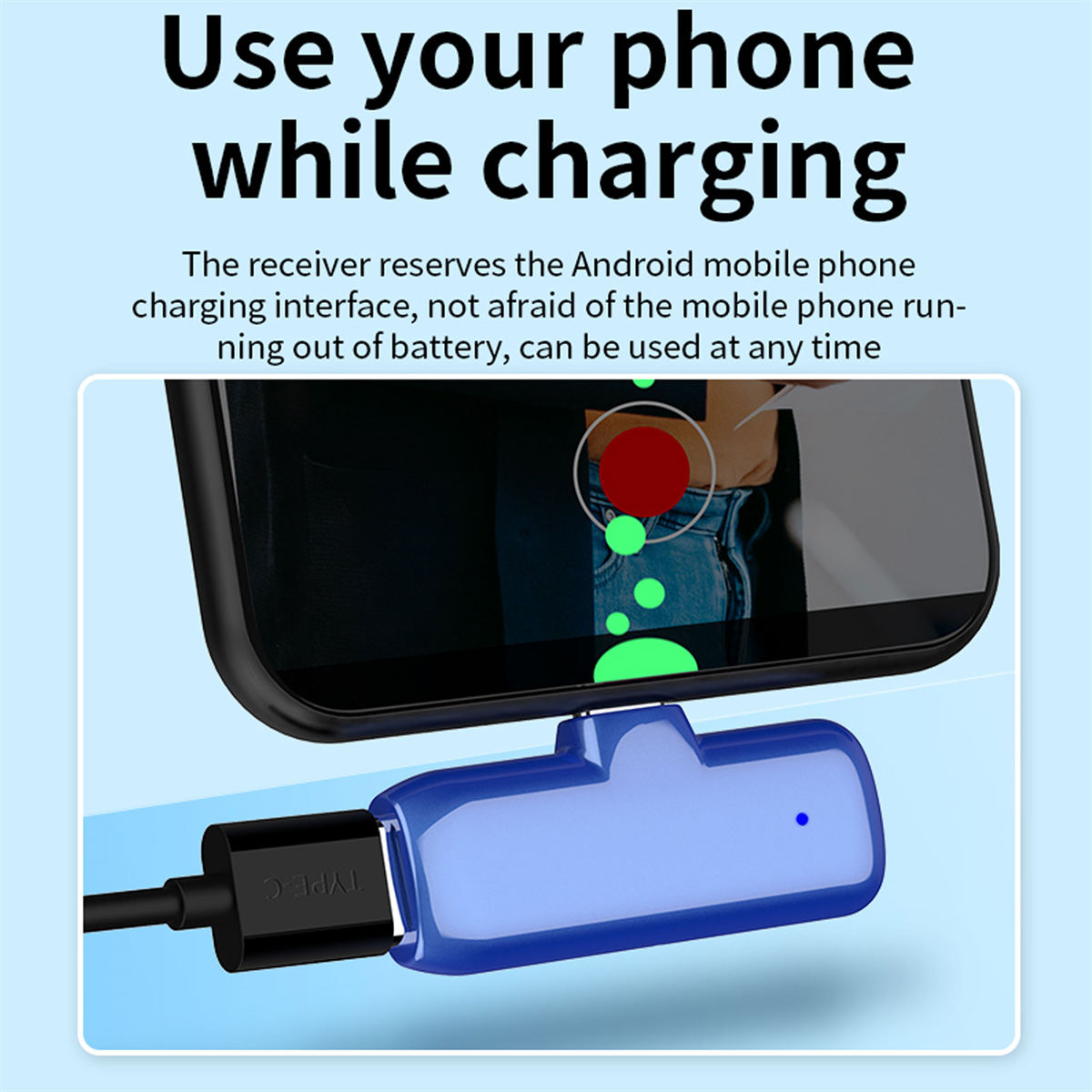 Ein Telefon, das mit einem blauen Adapter geladen wird. Der Text erklärt das Laden.
