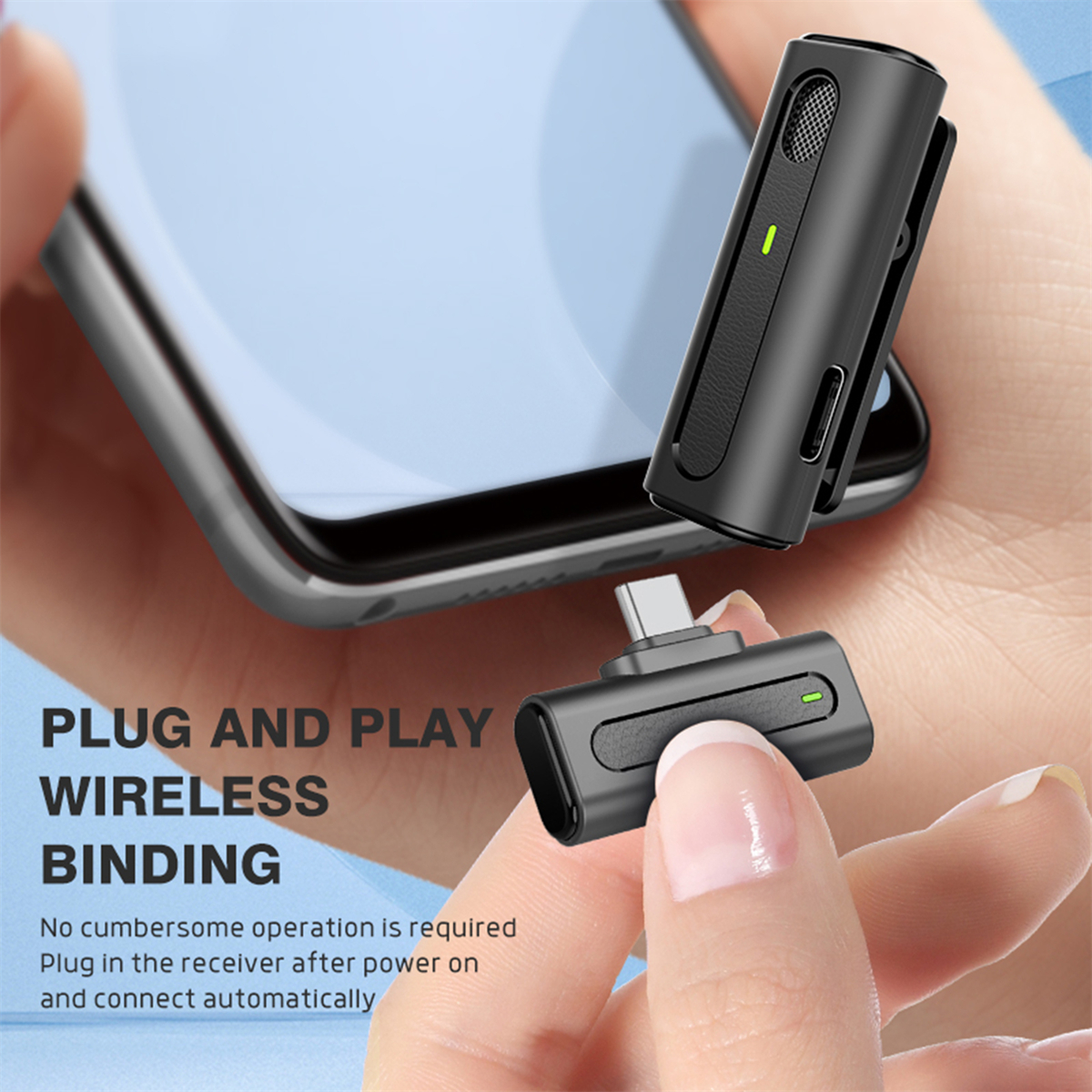 Zwei schwarze drahtlose Mikrofone, die mit einem Telefon verbunden sind, mit dem Text "PLUG AND PLAY".