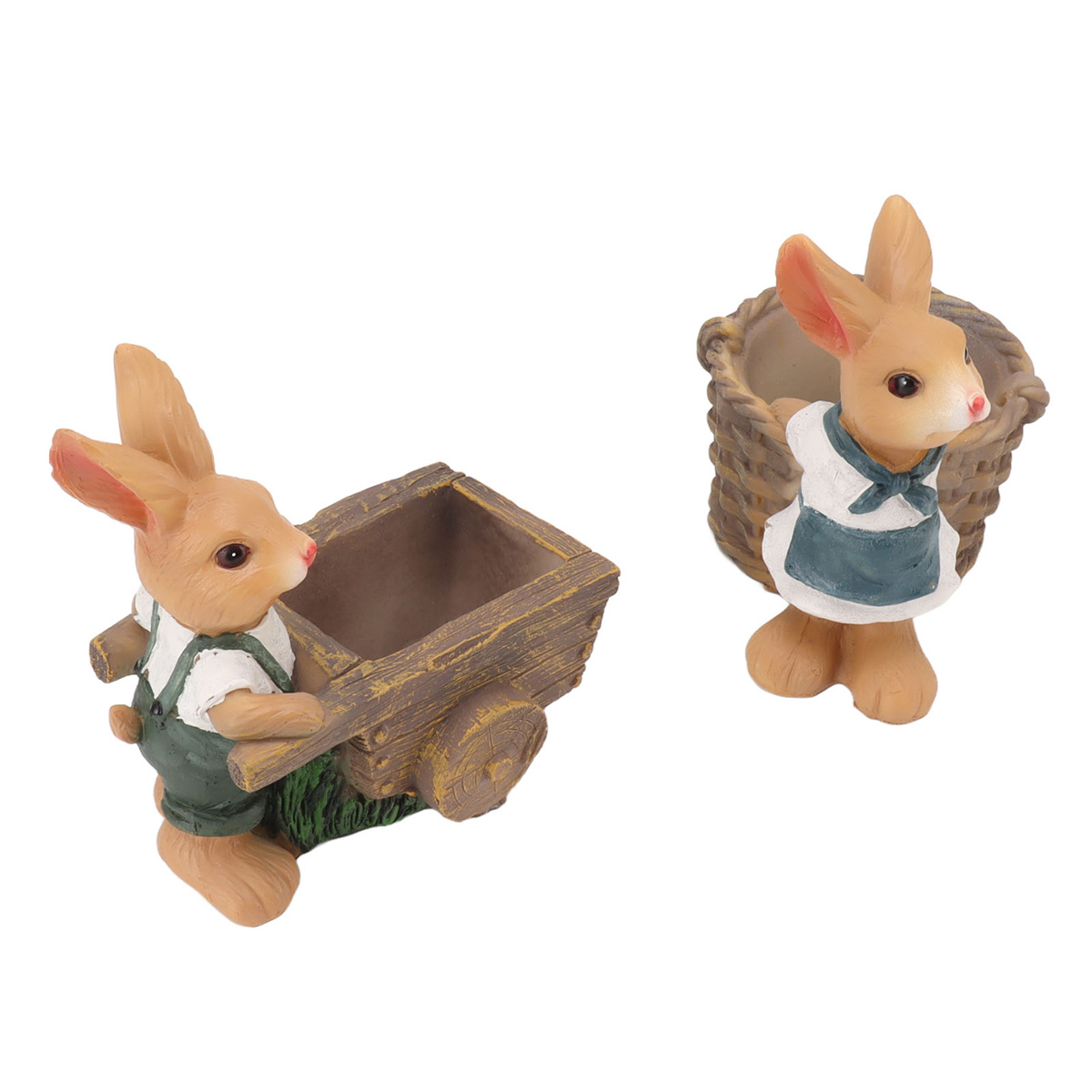 Zwei Hasenfiguren, einer mit einem Wagen und der andere mit einem Korb.