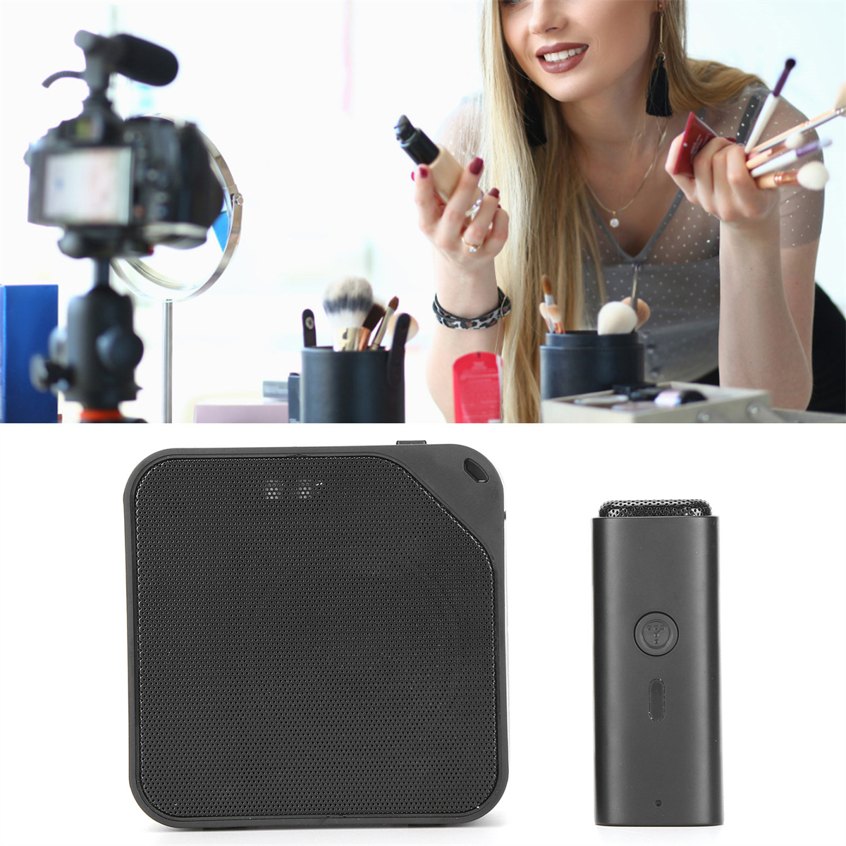 Frau mit Make-up, Kamera auf Stativ, Lautsprecher und Mikrofon.