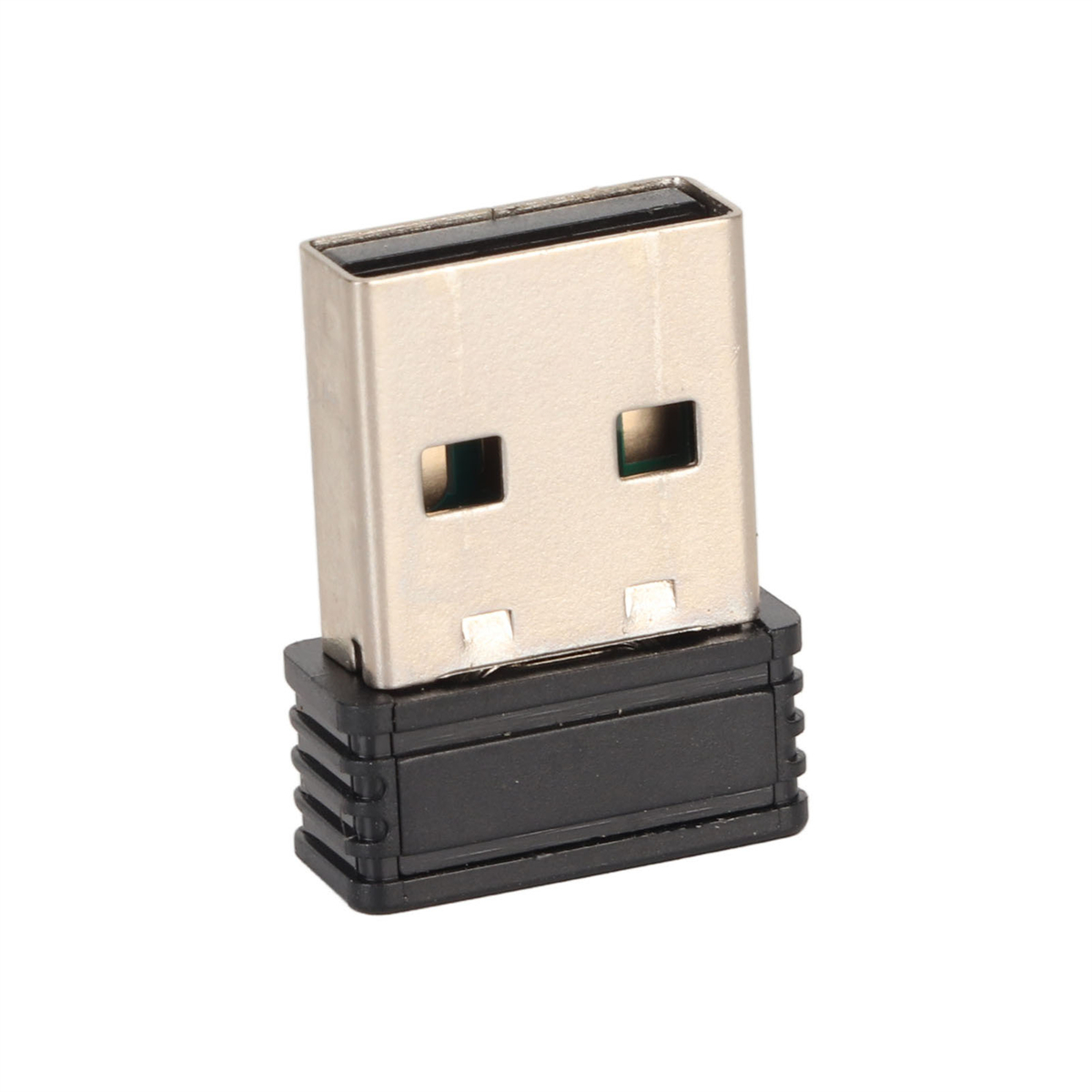 Ein USB-Stick, silber und schwarz, auf weißem Hintergrund abgewinkelt.