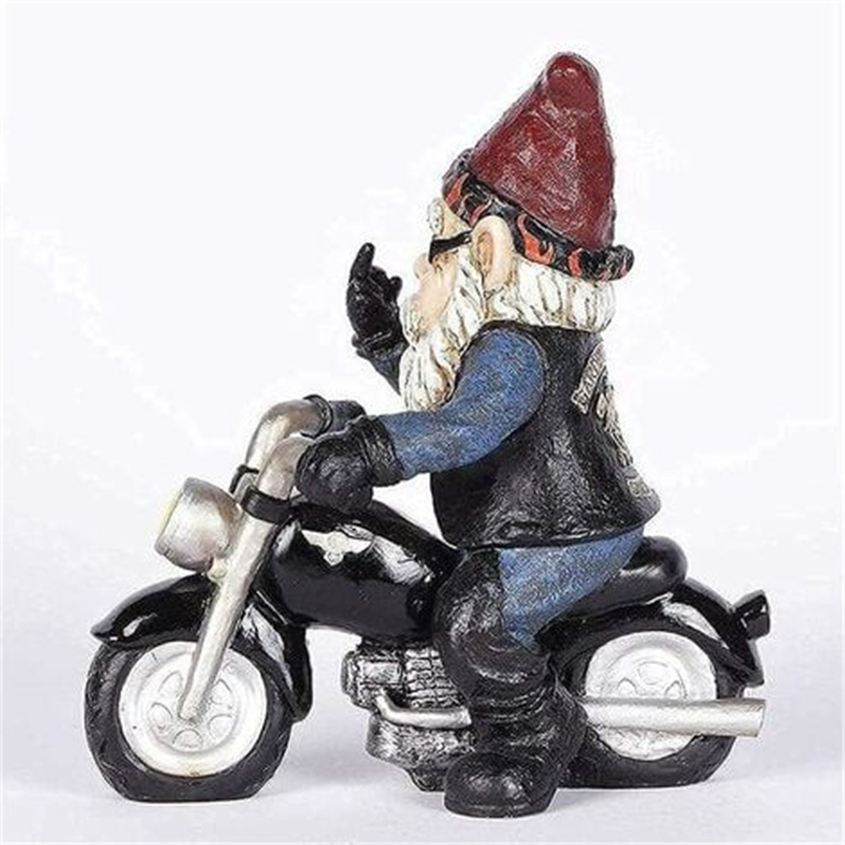 Ein Biker-Gnom auf einem schwarzen Motorrad mit rotem Hut, auf weißem Hintergrund.