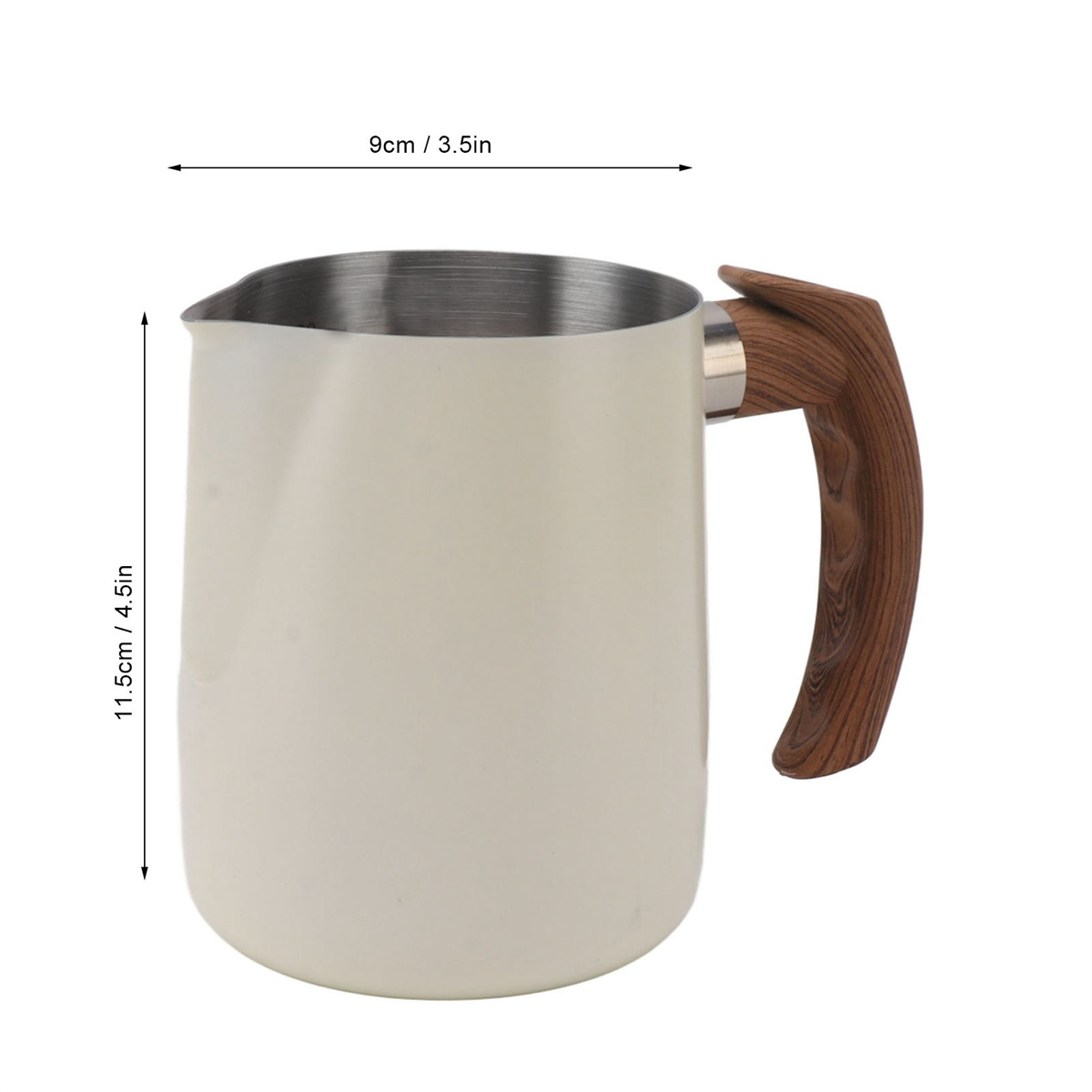 Cremefarbener Milchaufschäumer mit Holzgriff. Maße: 9cm/3,5in und 11,5cm/4,5in.