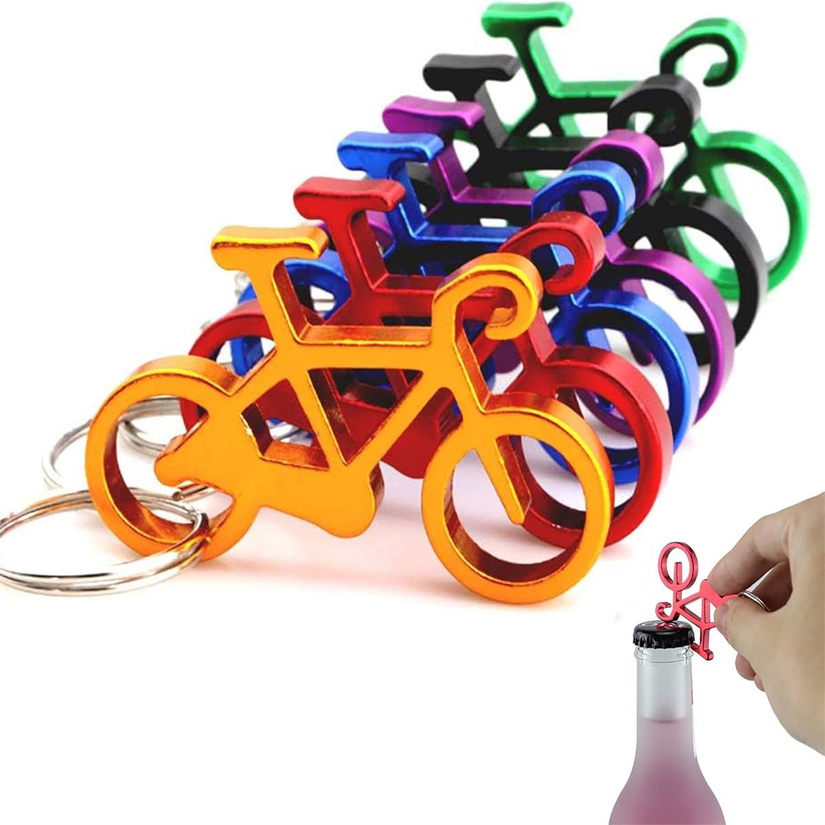 Sechs fahrradförmige Schlüsselanhänger, einer öffnet eine Flasche. Weißer Hintergrund.