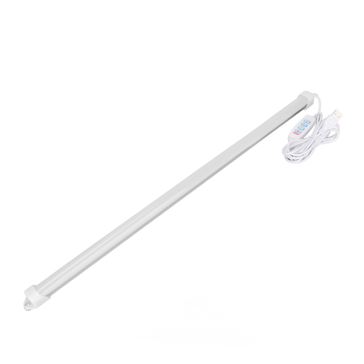 Weiße LED-Lichtleiste mit USB-Kabel. Auf weißem Hintergrund.