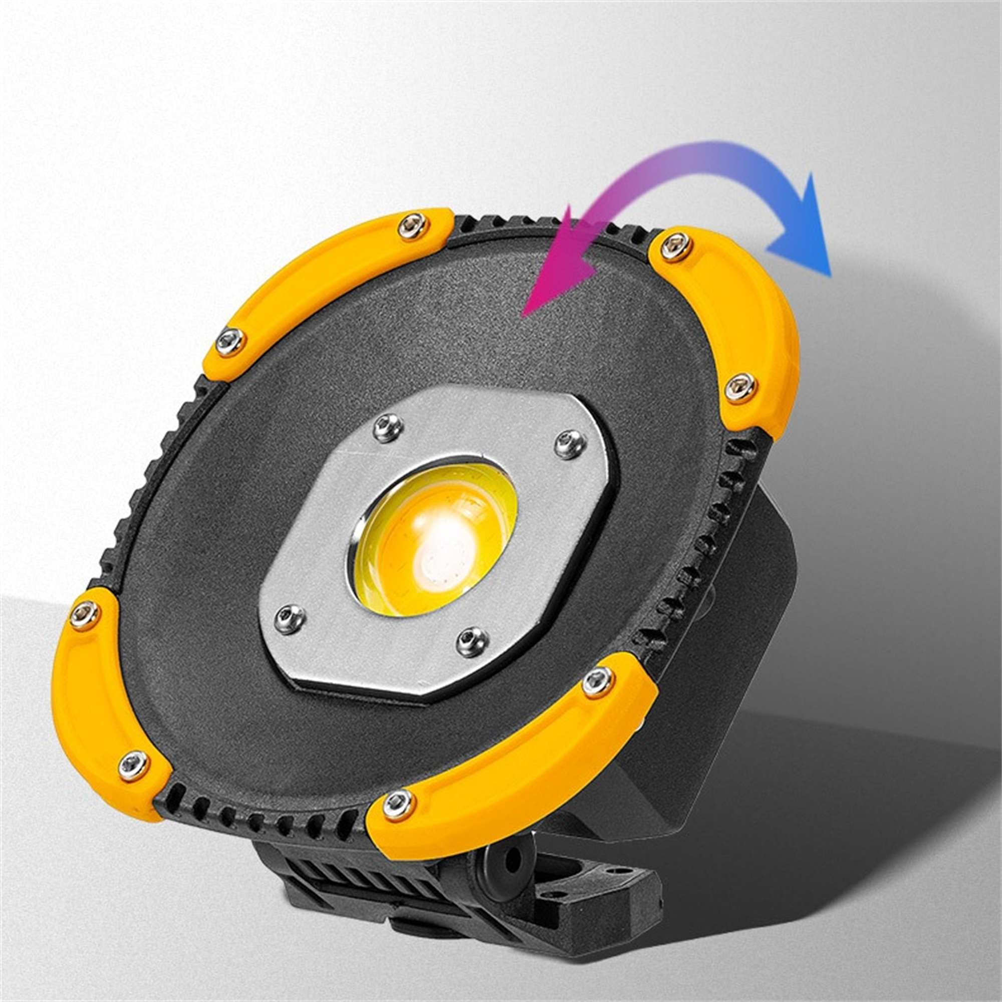 Ein schwarz-gelber Flutlichtscheinwerfer mit hellem Mittellicht und einem nach oben gebogenen Pfeil.
