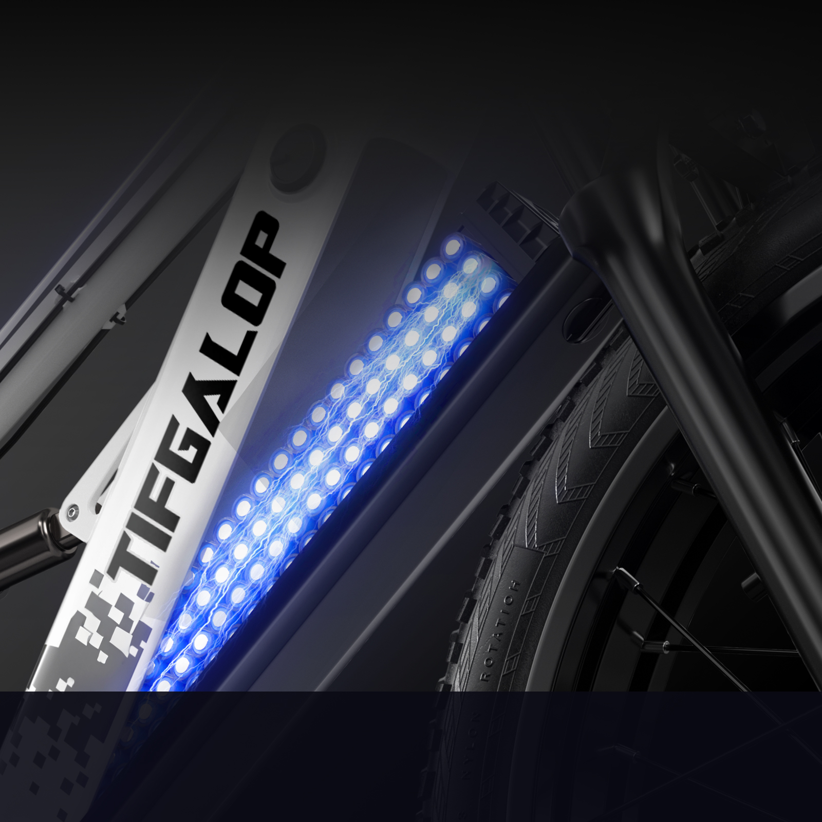 Zbliżenie komponentu roweru z niebieskimi światłami LED. Widoczna jest marka 'TIFGALOP'.