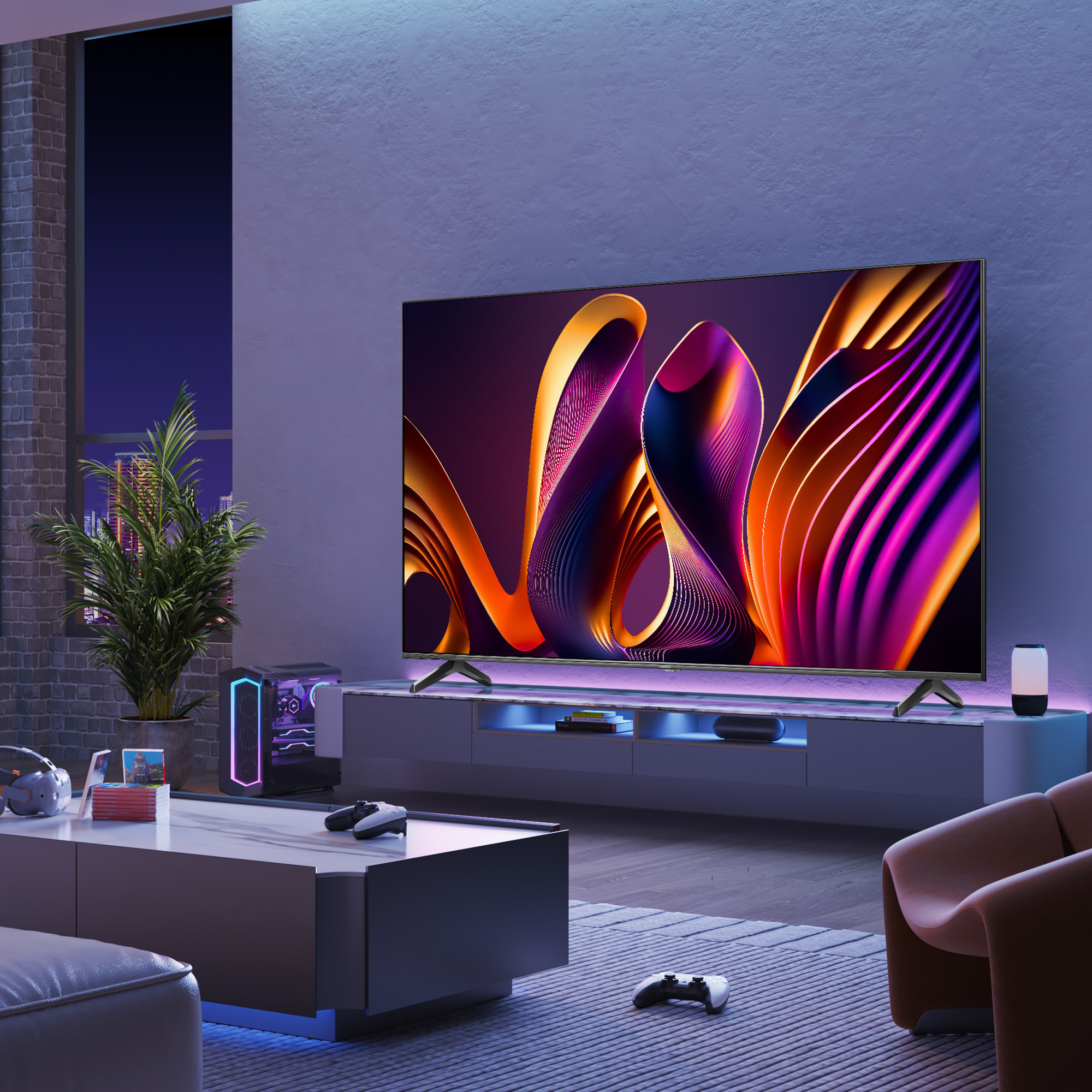 Ein modernes Wohnzimmer verfügt über einen großen Fernseher mit farbenfroher abstrakter Kunst und Gaming-Zubehör.