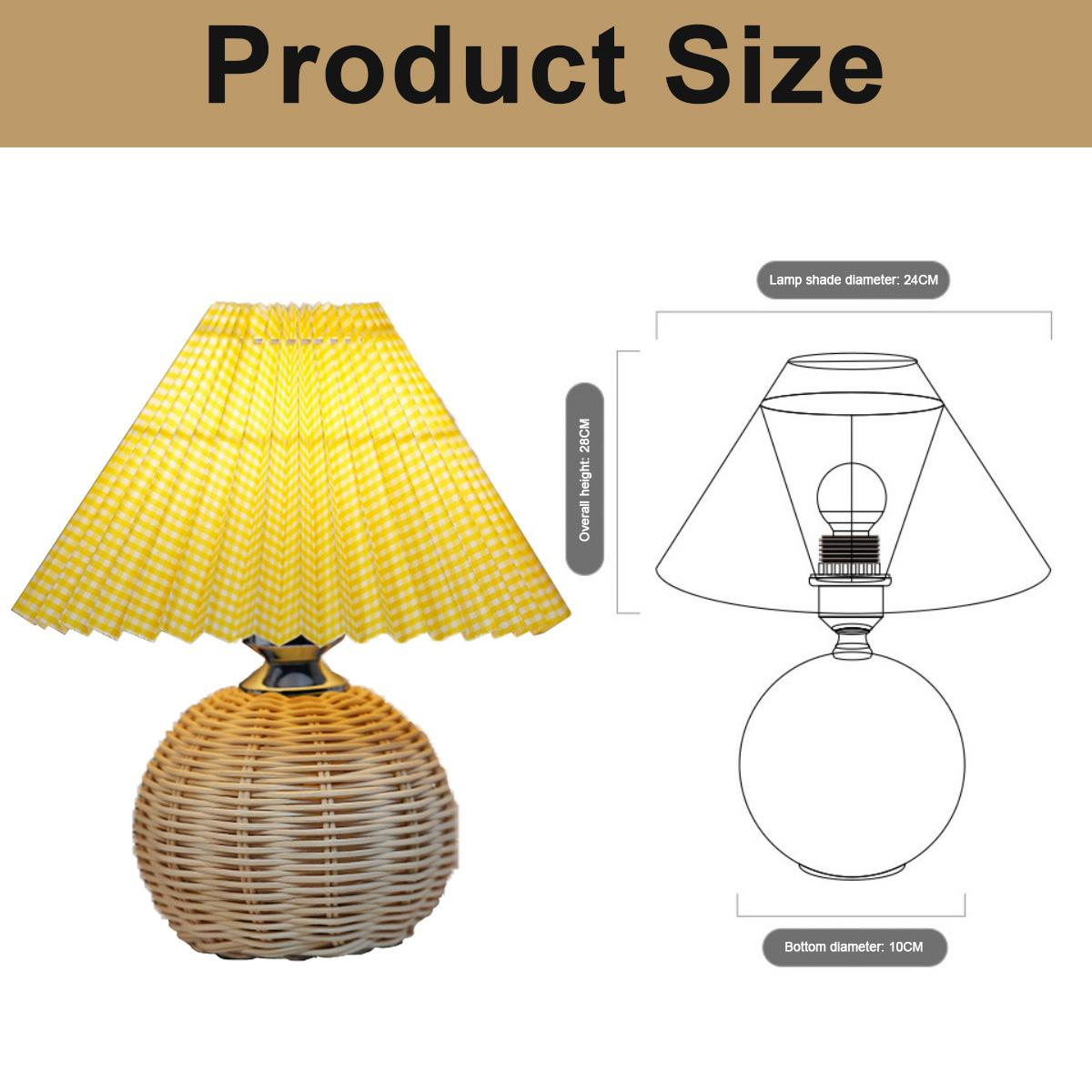 Tischlampe mit gelbem kariertem Schirm, auf einem Korbboden, Produktgrößendiagramm.