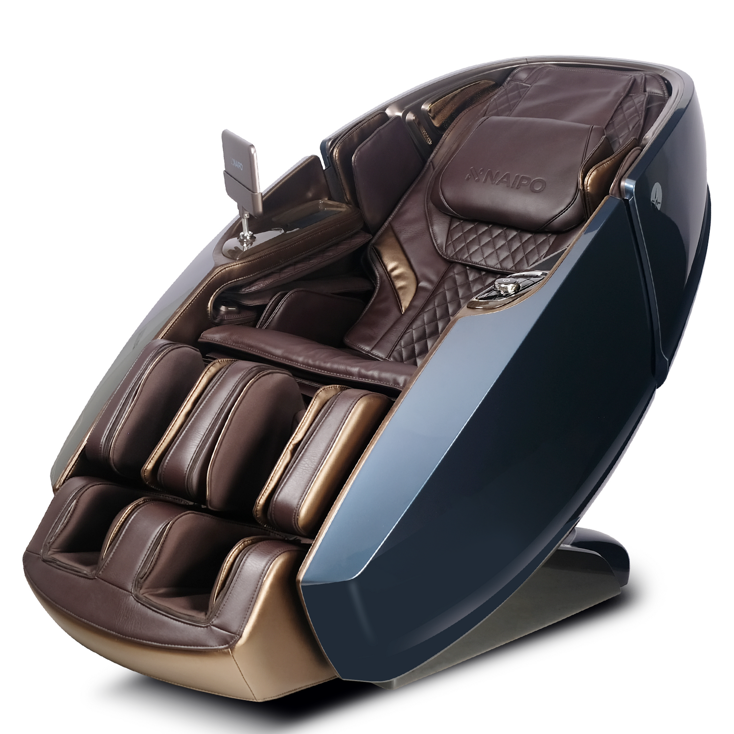Ein brauner und blauer Massagesessel. Er ist groß und hat ein schlankes, modernes Design mit Kopfstütze und Armlehnen.