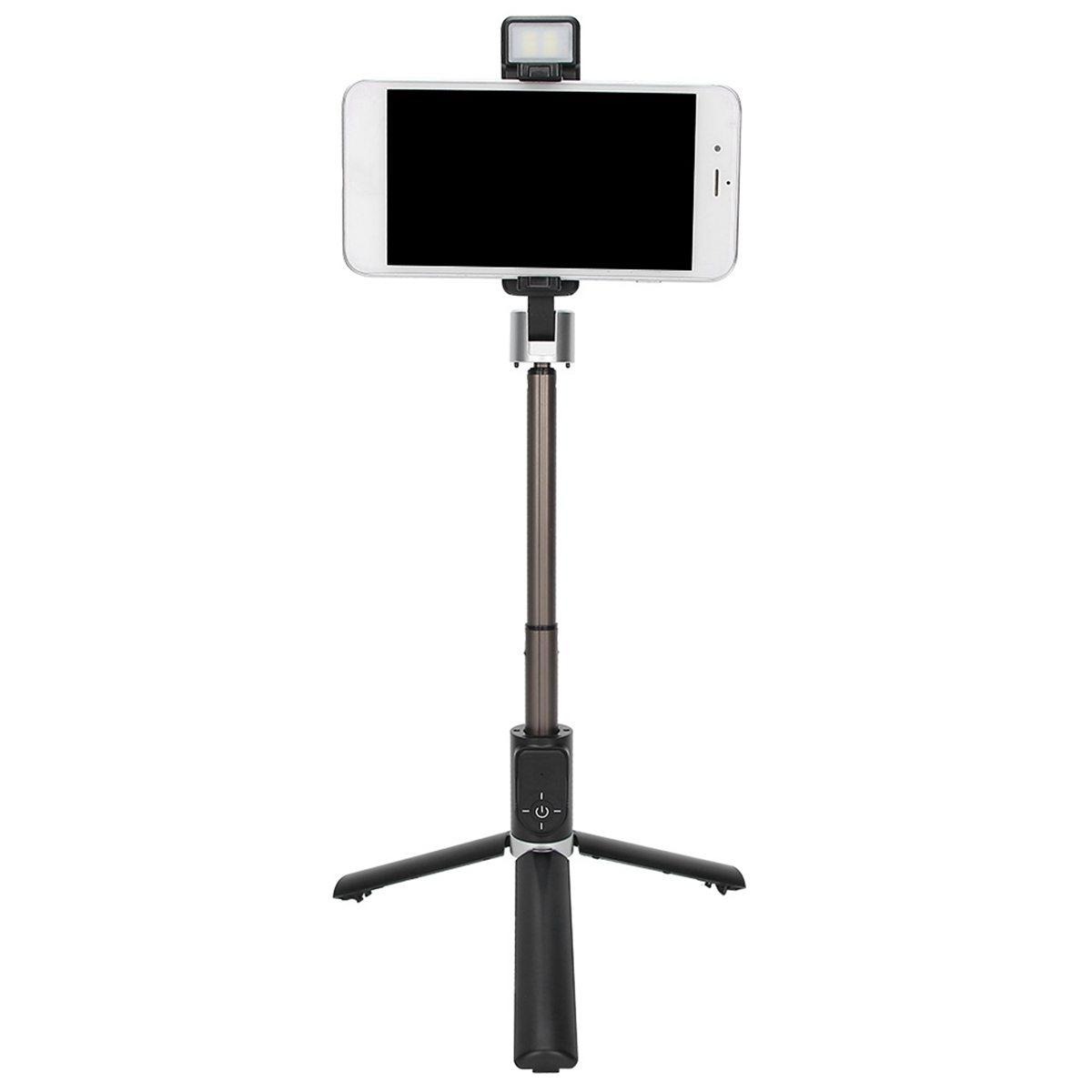 Selfie-Stick mit befestigtem Telefon und Licht oben. Auf weißem Hintergrund.
