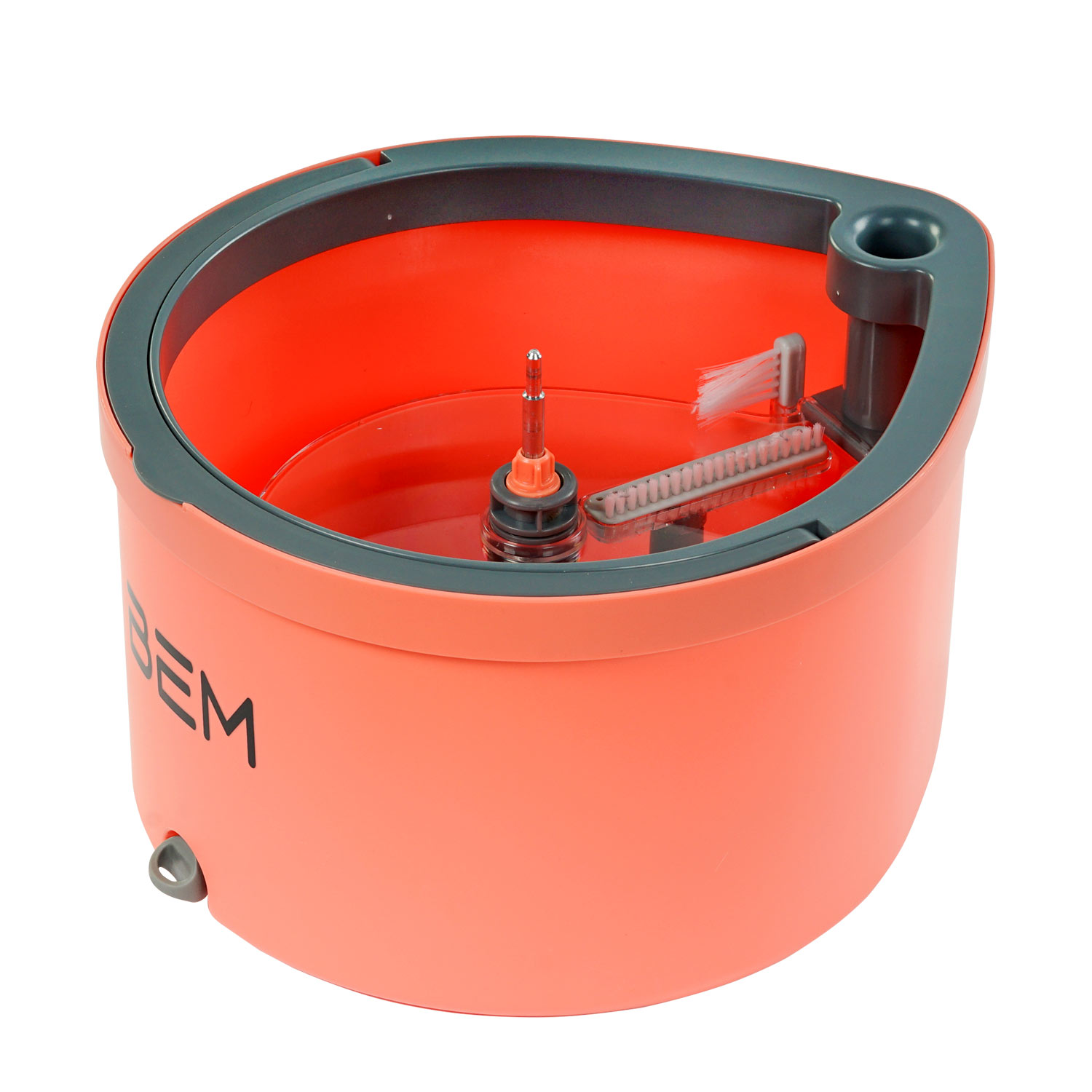Ein orangefarbener Eimer mit einem Reinigungssystem. Es hat eine rotierende Bürste und einen Wasserbehälter.