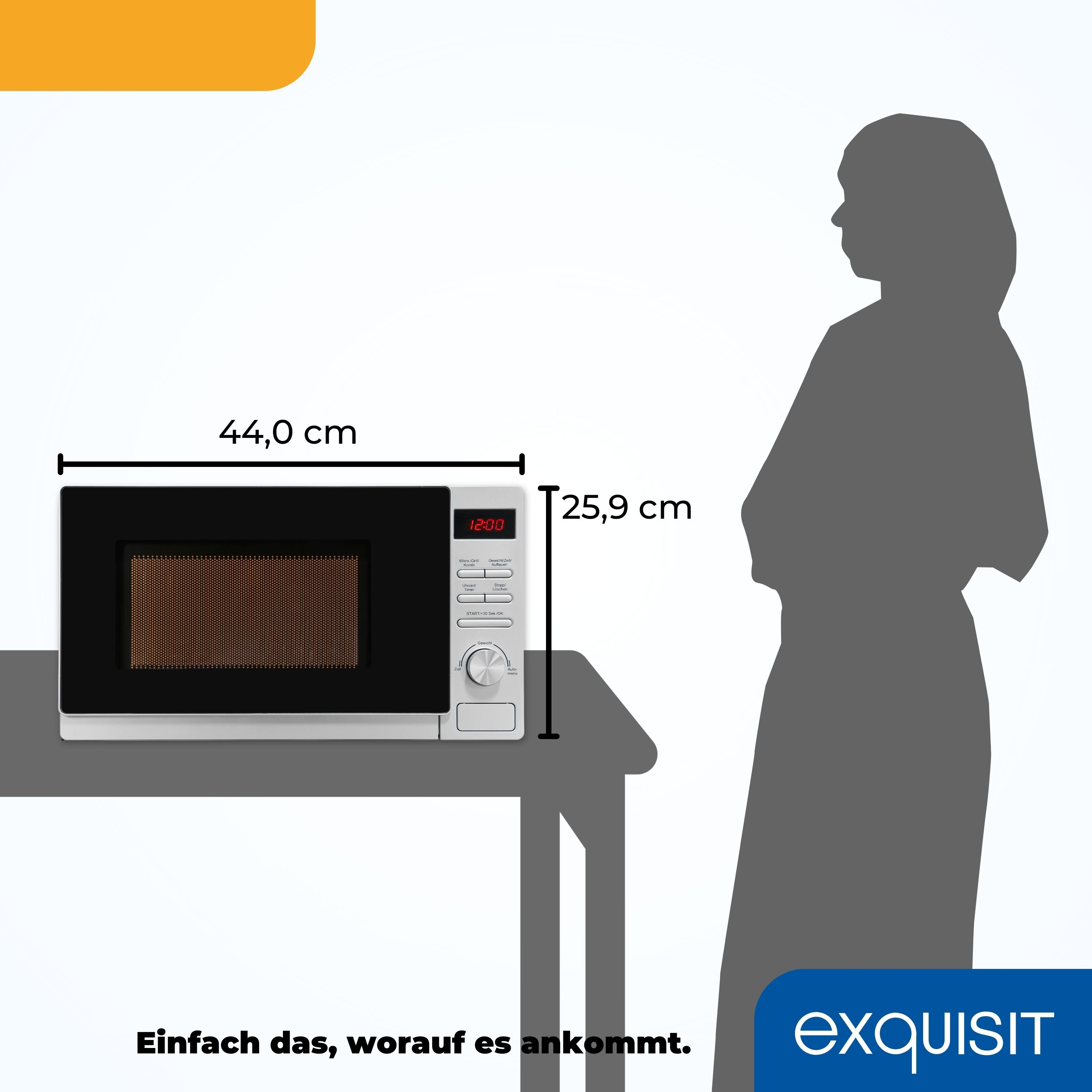 Weiße Mikrowelle mit schwarzer Tür und Abmessungen: 44x25,9cm. Daneben eine Personensilhouette. Exquisit-Logo.