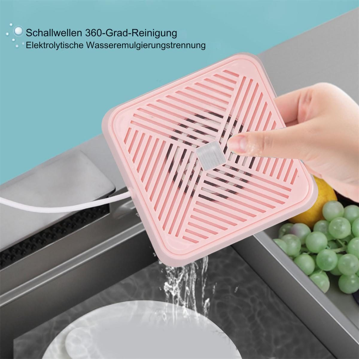 Rosa quadratisches Gerät in einem Waschbecken mit Wasser. Eine Hand hält das Gerät. Der Hintergrund ist blau.