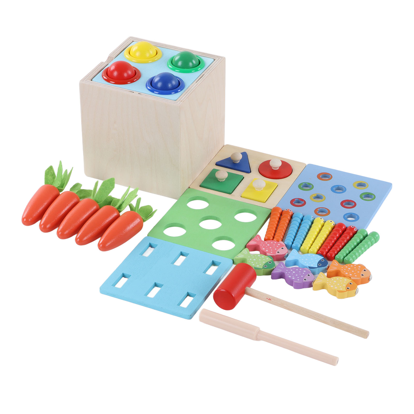 Holzspielzeug mit Formen, Karotten, Fischen und Hämmern. Beinhaltet einen Formensortierer, ein Angelspiel und Klopfstifte.