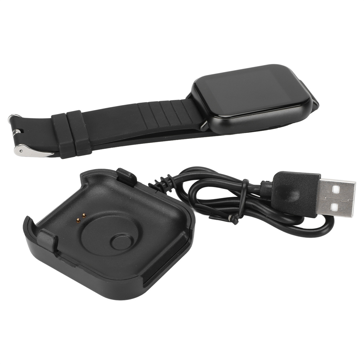 Schwarze Smartwatch mit schwarzem Armband und Ladestation mit USB-Kabel. Alles auf weißem Hintergrund.