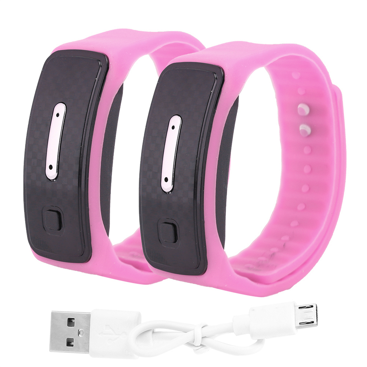 Zwei pinkfarbene Fitness-Tracker mit schwarzen Bildschirmen und einem weißen USB-Kabel. Weißer Hintergrund.