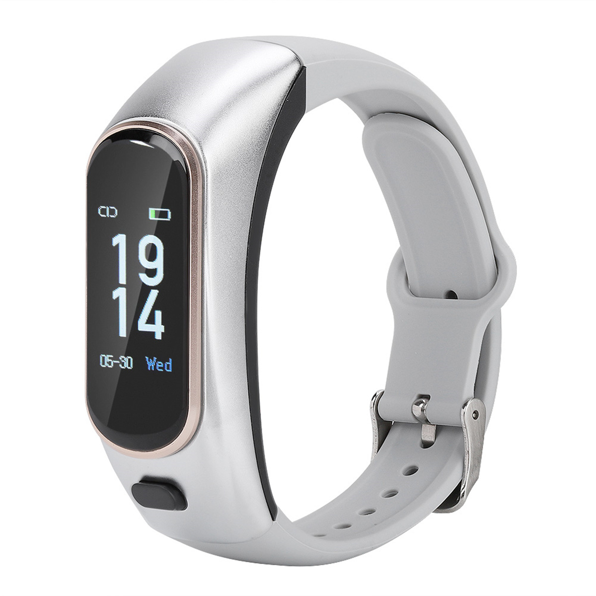 Silberne Smartwatch mit grauem Armband, zeigt Zeit und Akkustand. Schwarzer Knopf sichtbar.