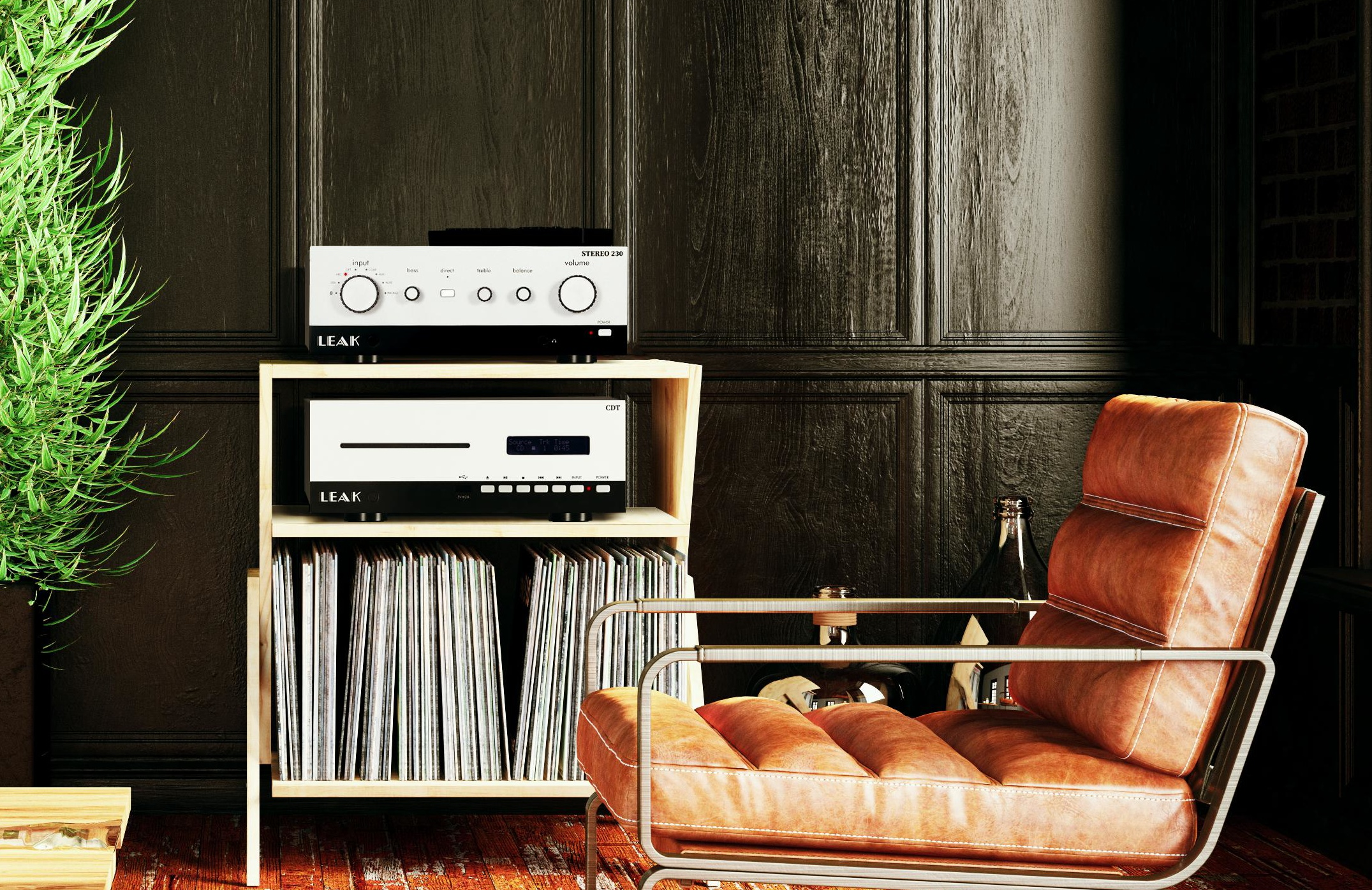 Stereo-installatie op een standaard met platen, stoel ervoor. Plant in pot op de achtergrond.