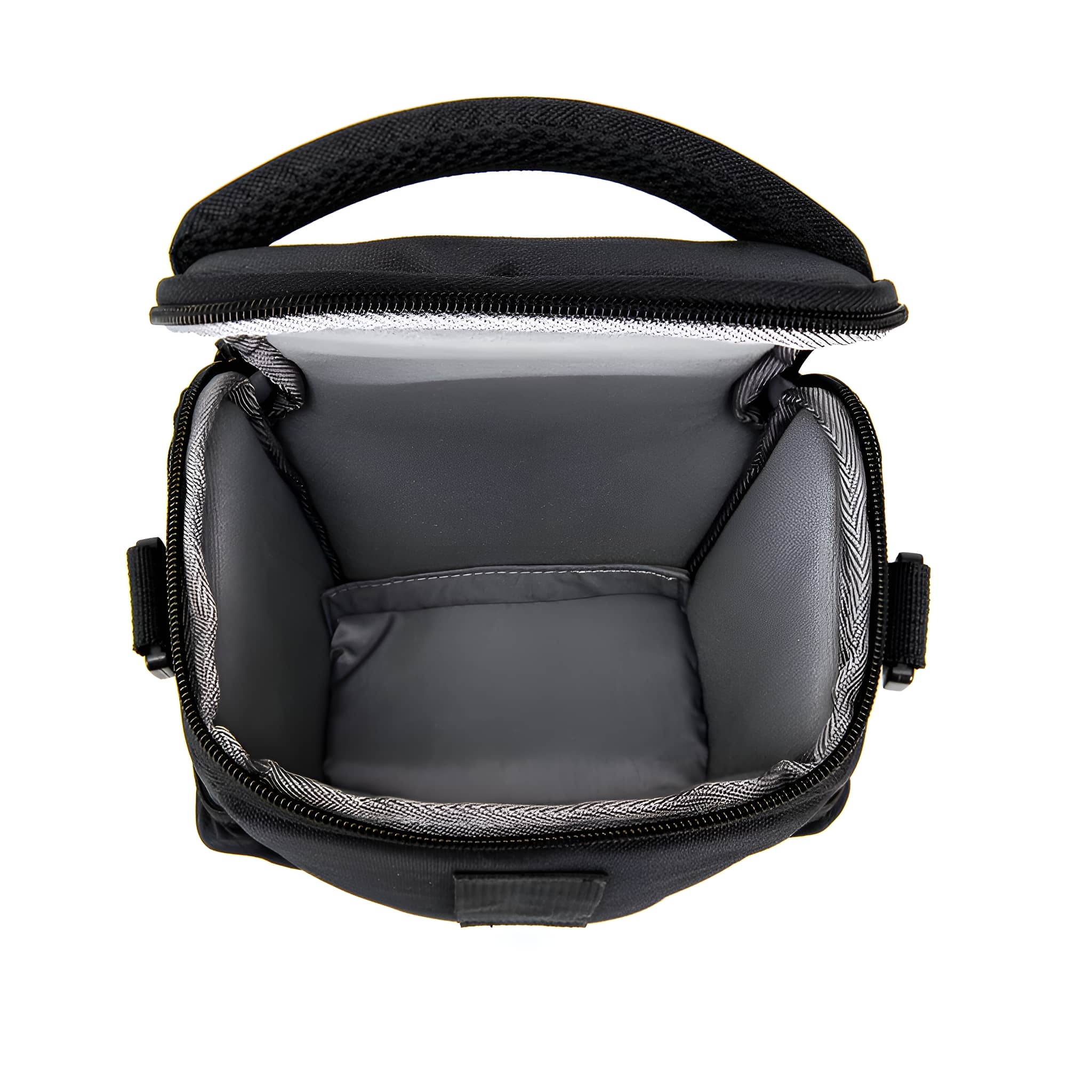 Schwarze Kameratasche, offen, Innenraum sichtbar. Grauer Innenraum, kleine Tasche.