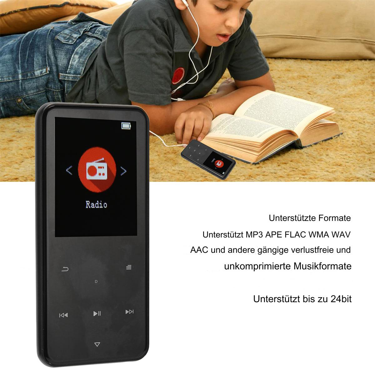 Ein Kind liegt auf einem Teppich, benutzt einen MP3-Player und liest ein Buch. Text auf dem Bildschirm sagt Radio.