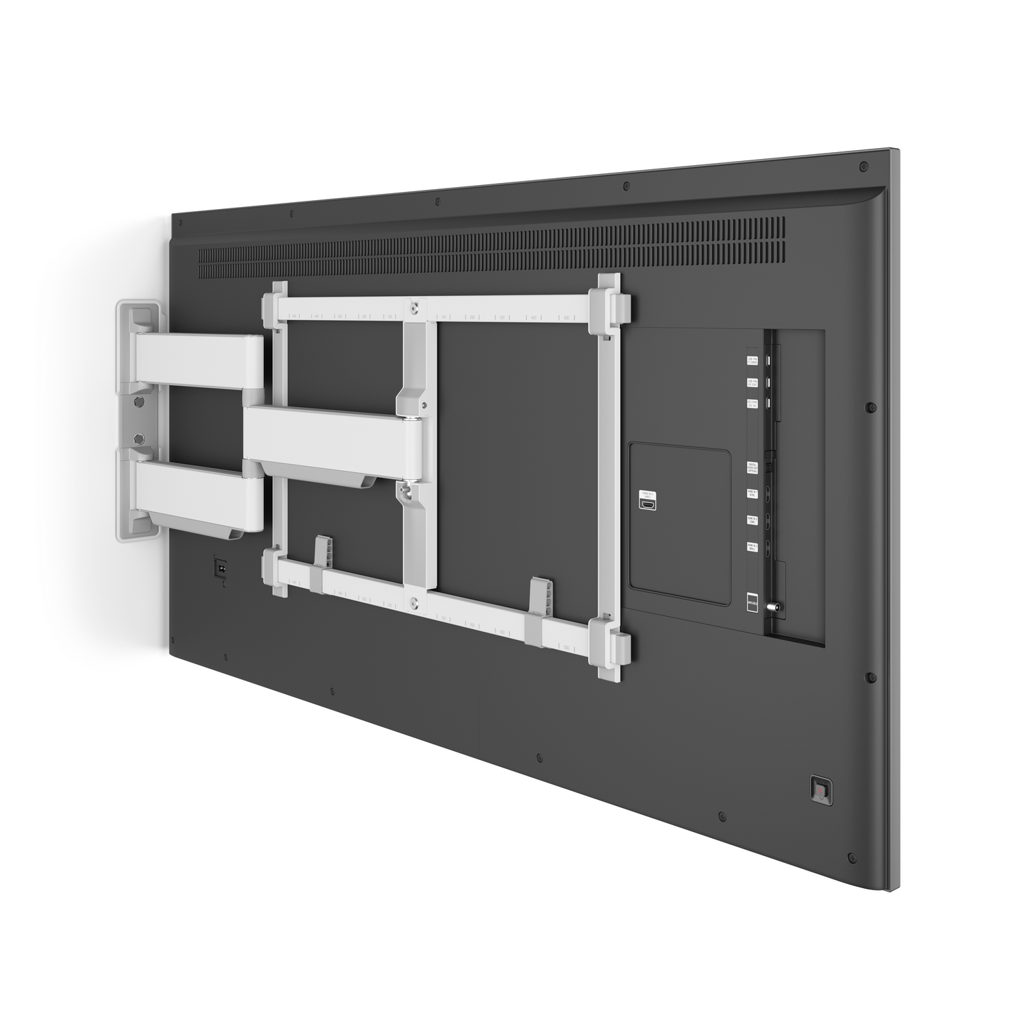De achterkant van een grote tv die met een beugel aan de muur is bevestigd, met poorten en aansluitingen.