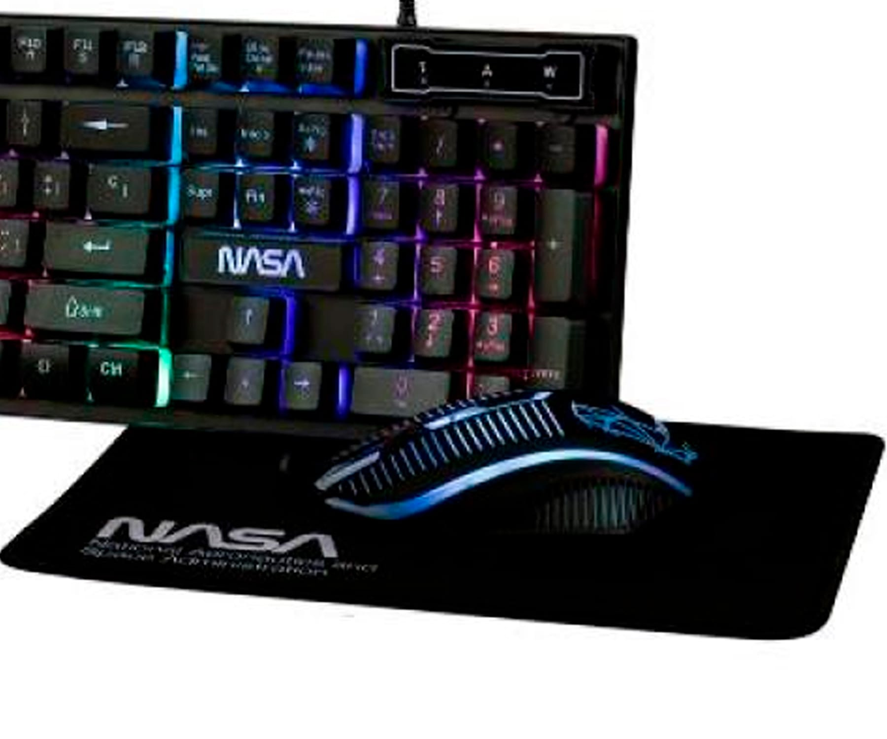 Teclado negro con luces arcoíris, un ratón y una alfombrilla con el logo de la NASA.