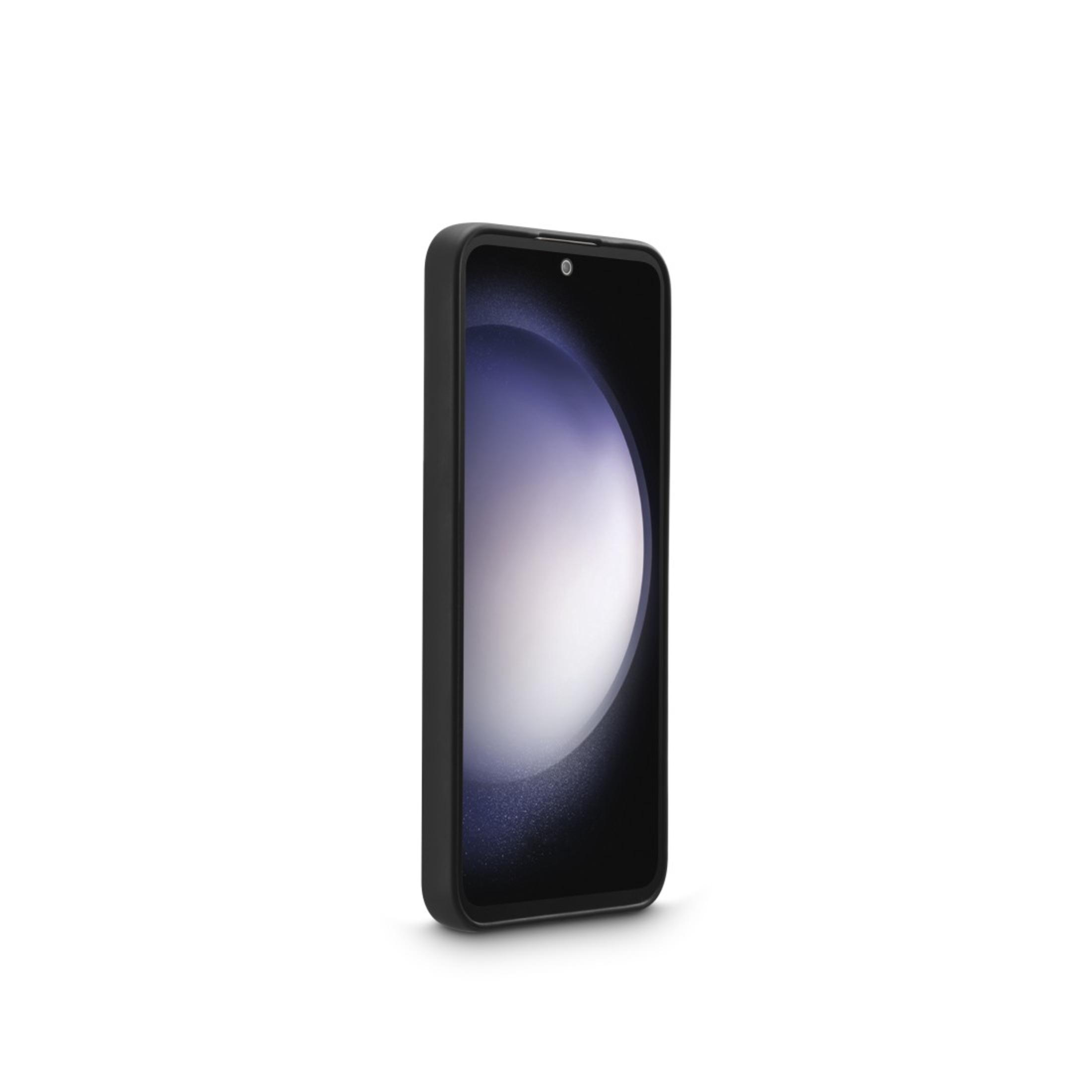Téléphone noir. L'écran est visible. Le téléphone est dans un étui noir. Fond blanc.