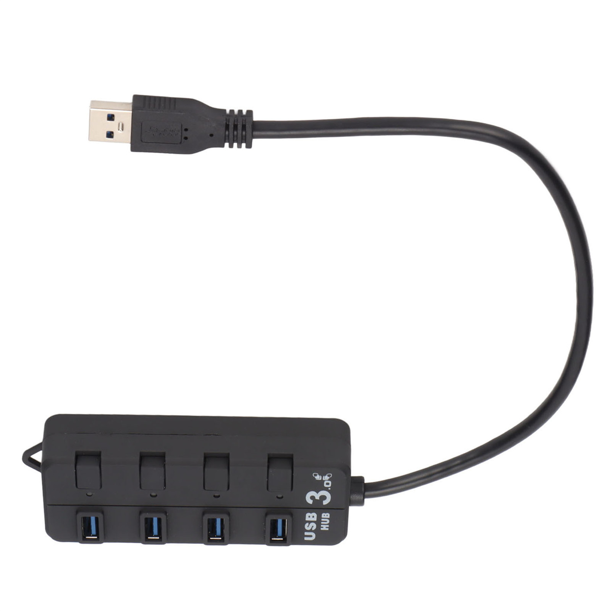Ein schwarzer USB-Hub mit vier USB-Anschlüssen und einem USB-Kabel. Er befindet sich vor einem weißen Hintergrund.