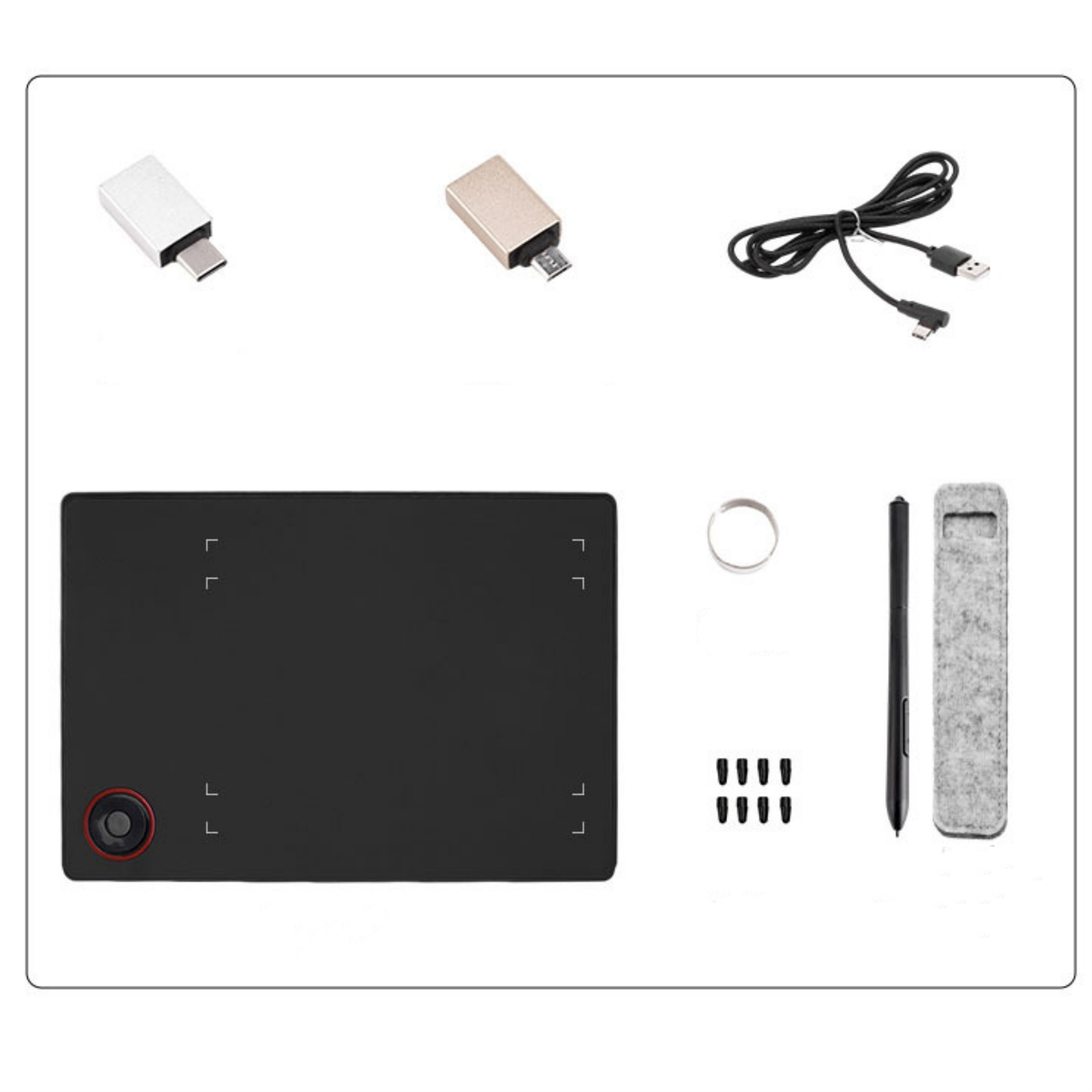 Schwarzes Grafiktablett mit Zubehör, darunter Stift, USB-Adapter und Kabel, auf weißer Oberfläche.