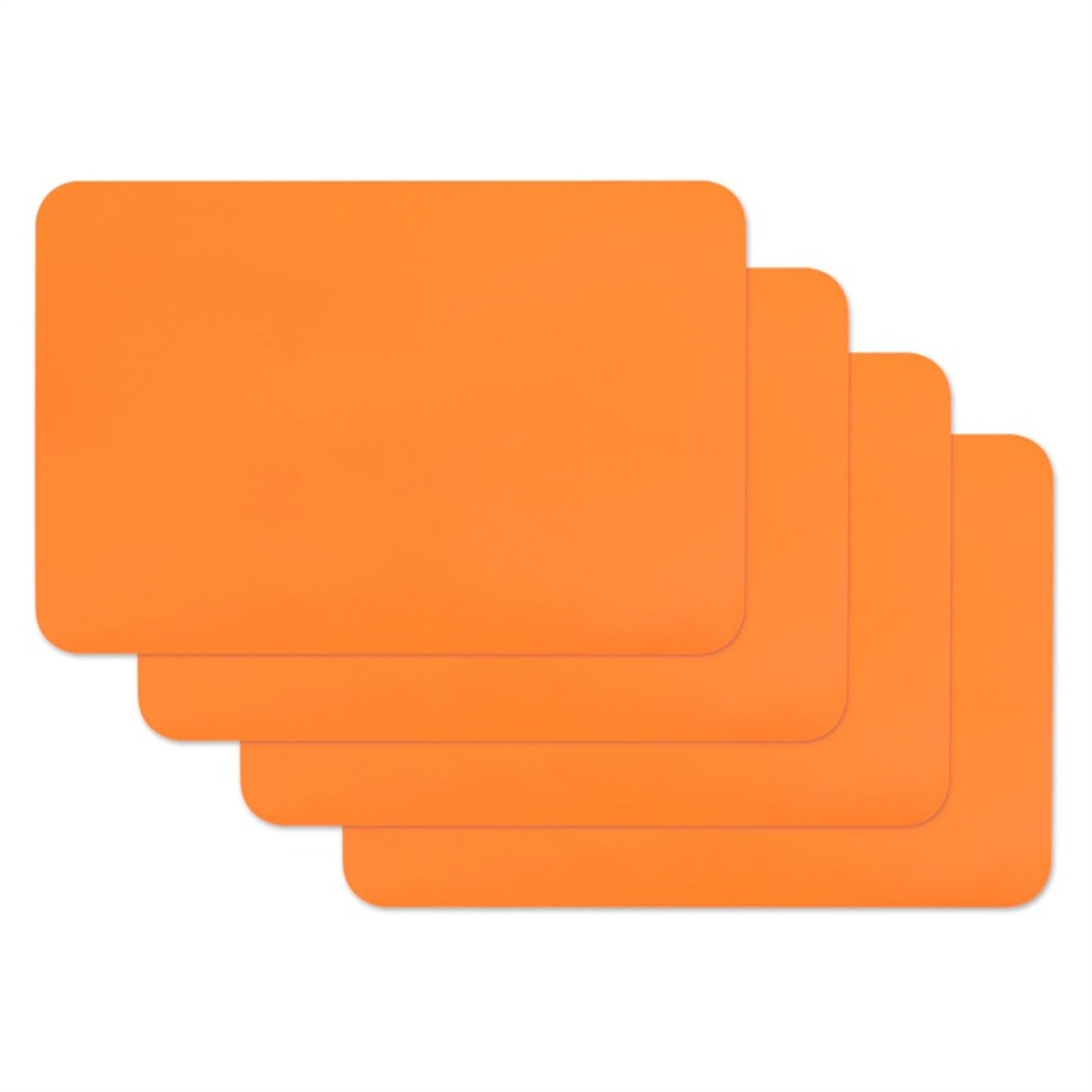 Vier orangefarbene rechteckige Tischsets auf weißem Hintergrund angeordnet.