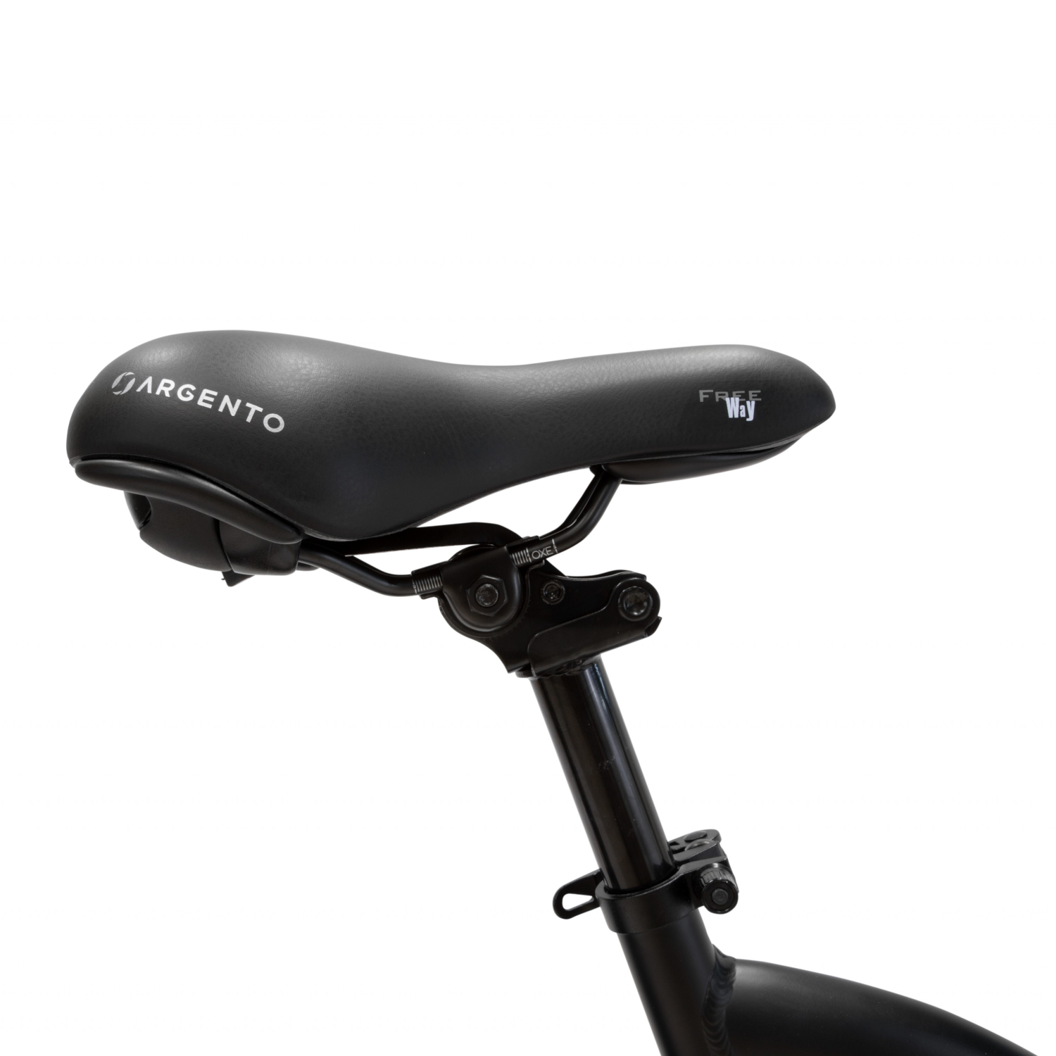 Sella nera di bicicletta con "Argento" e "Free Way".