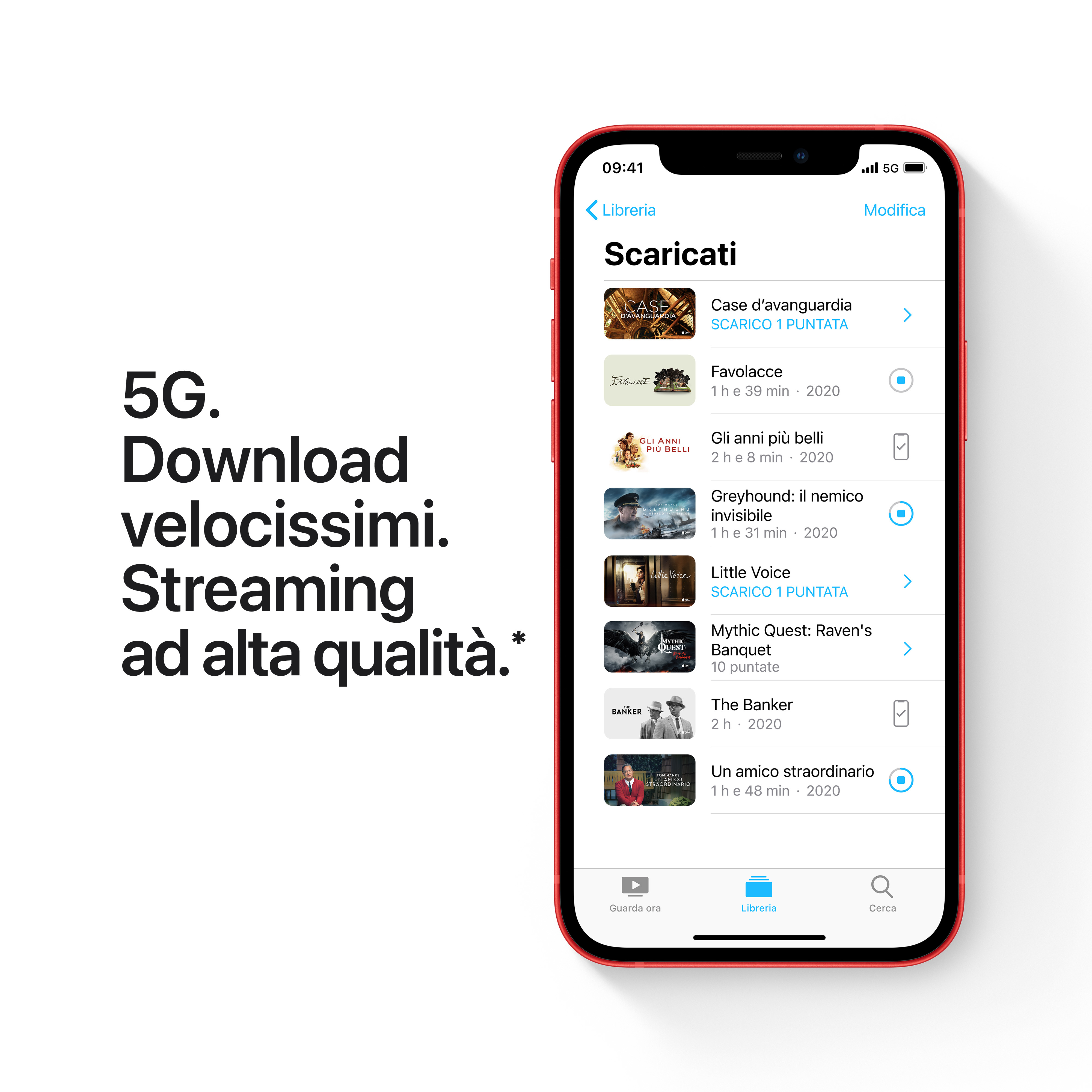 Czerwony iPhone wyświetla listę pobranych treści. Tekst po lewej stronie mówi '5G. Bardzo szybkie pobieranie. Streaming wysokiej jakości'.
